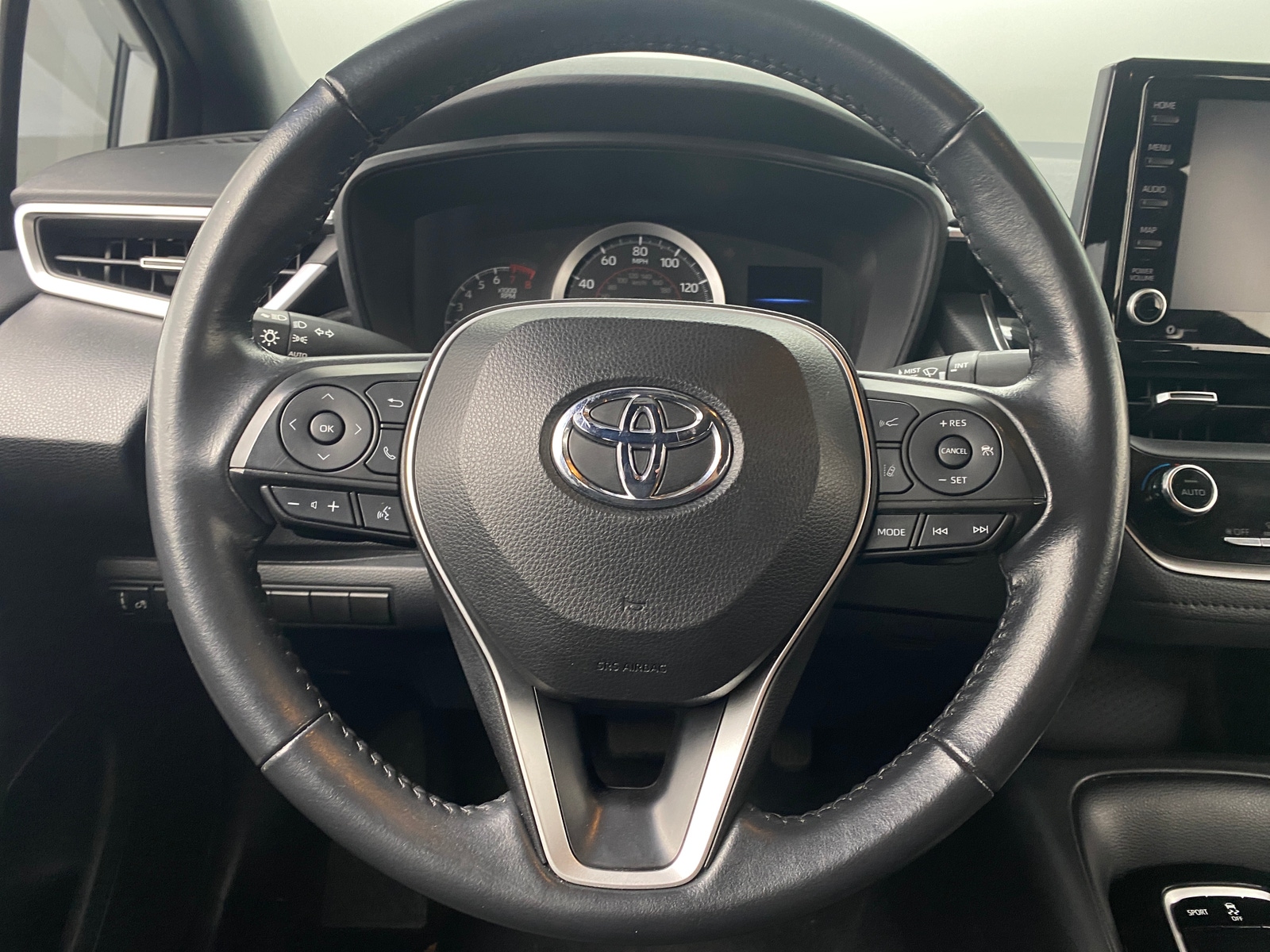 Thumbnail: 2022 Toyota Corolla - 5