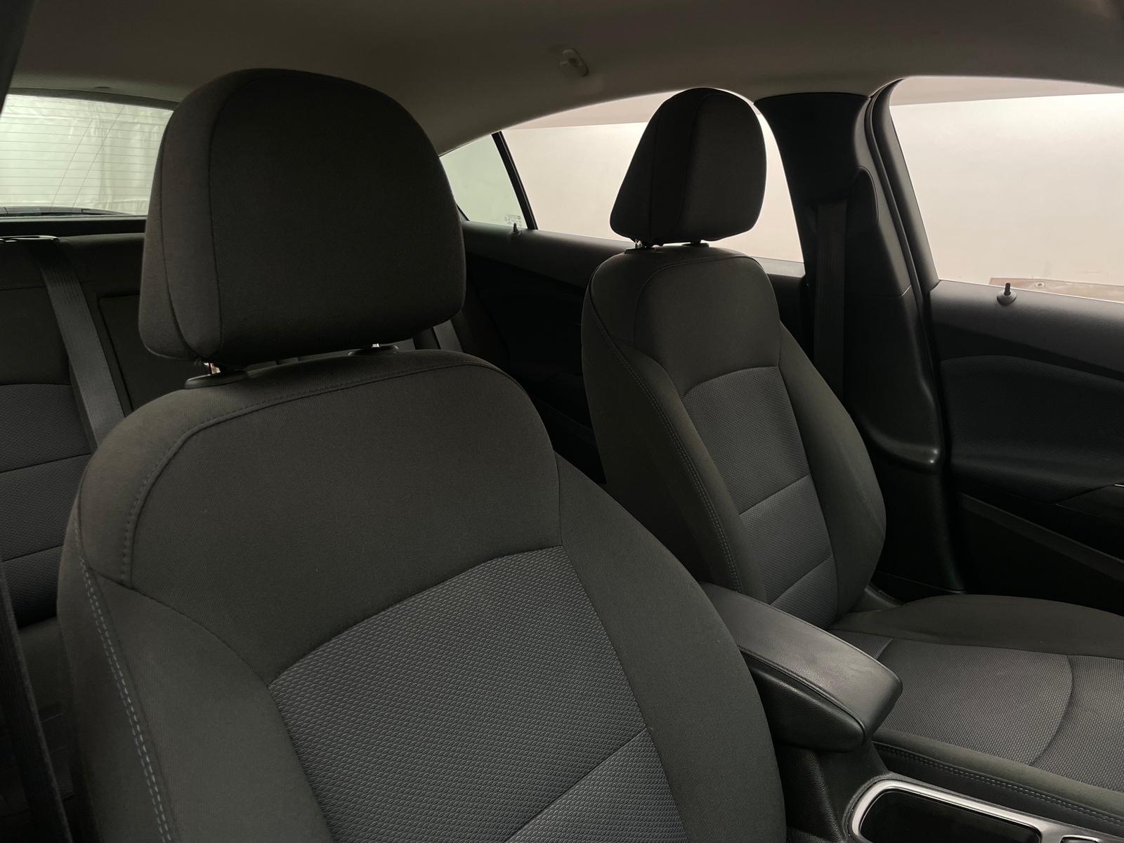 Thumbnail: 2018 Chevrolet Cruze - 2