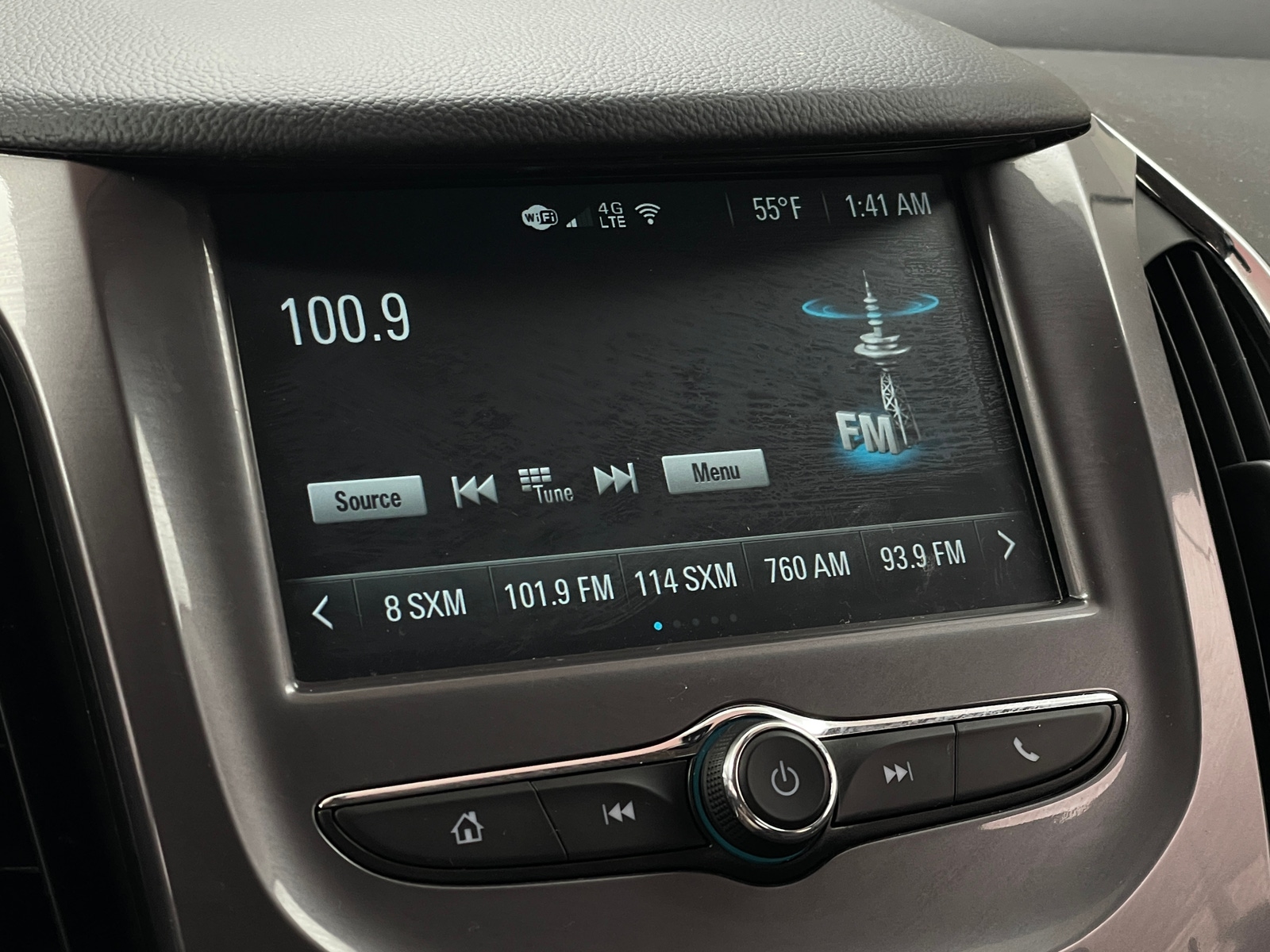 Thumbnail: 2018 Chevrolet Cruze - 4