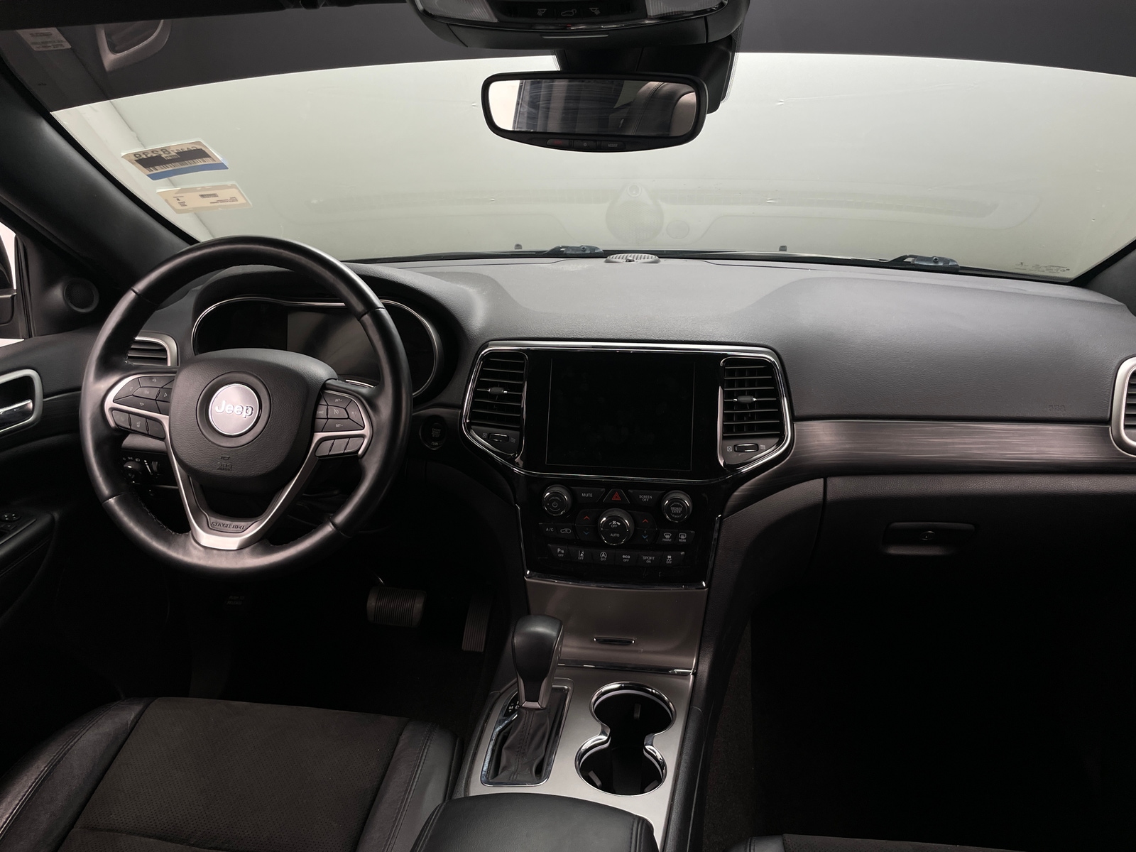 Thumbnail: 2022 Jeep Grand Cherokee - 3