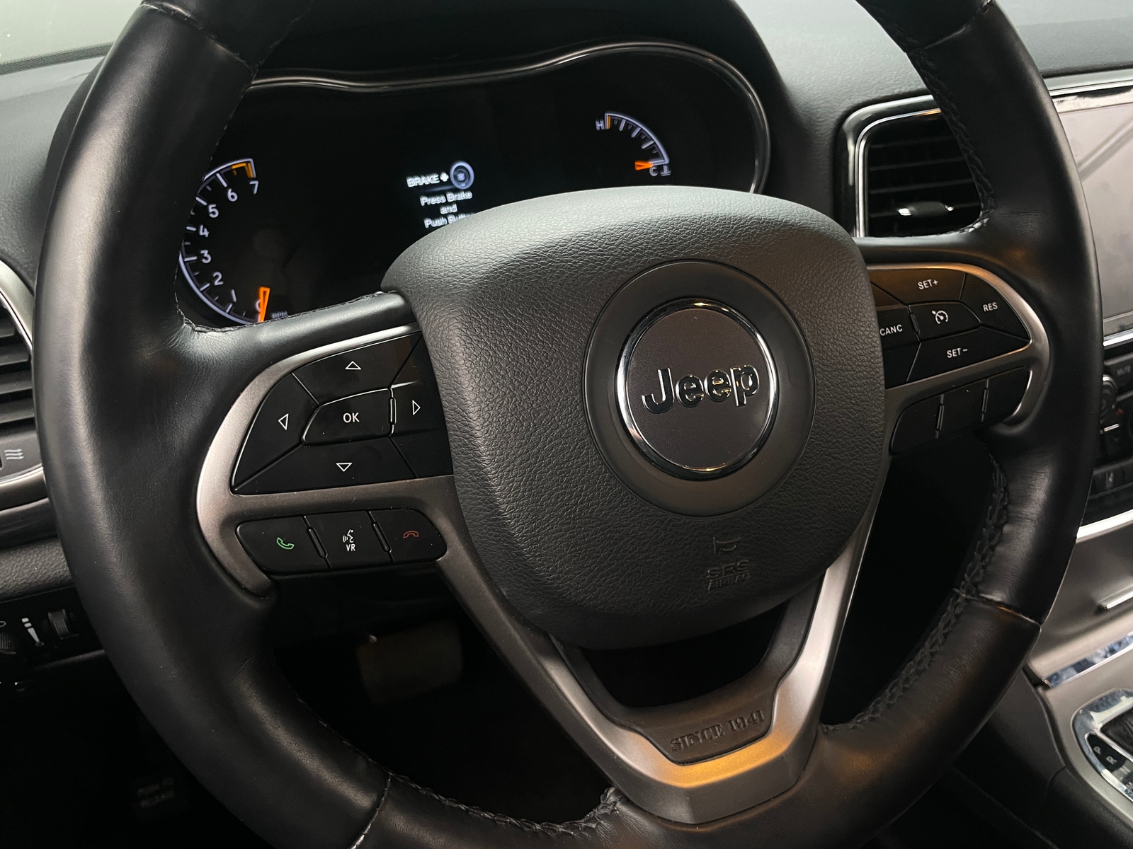 Thumbnail: 2022 Jeep Grand Cherokee - 5