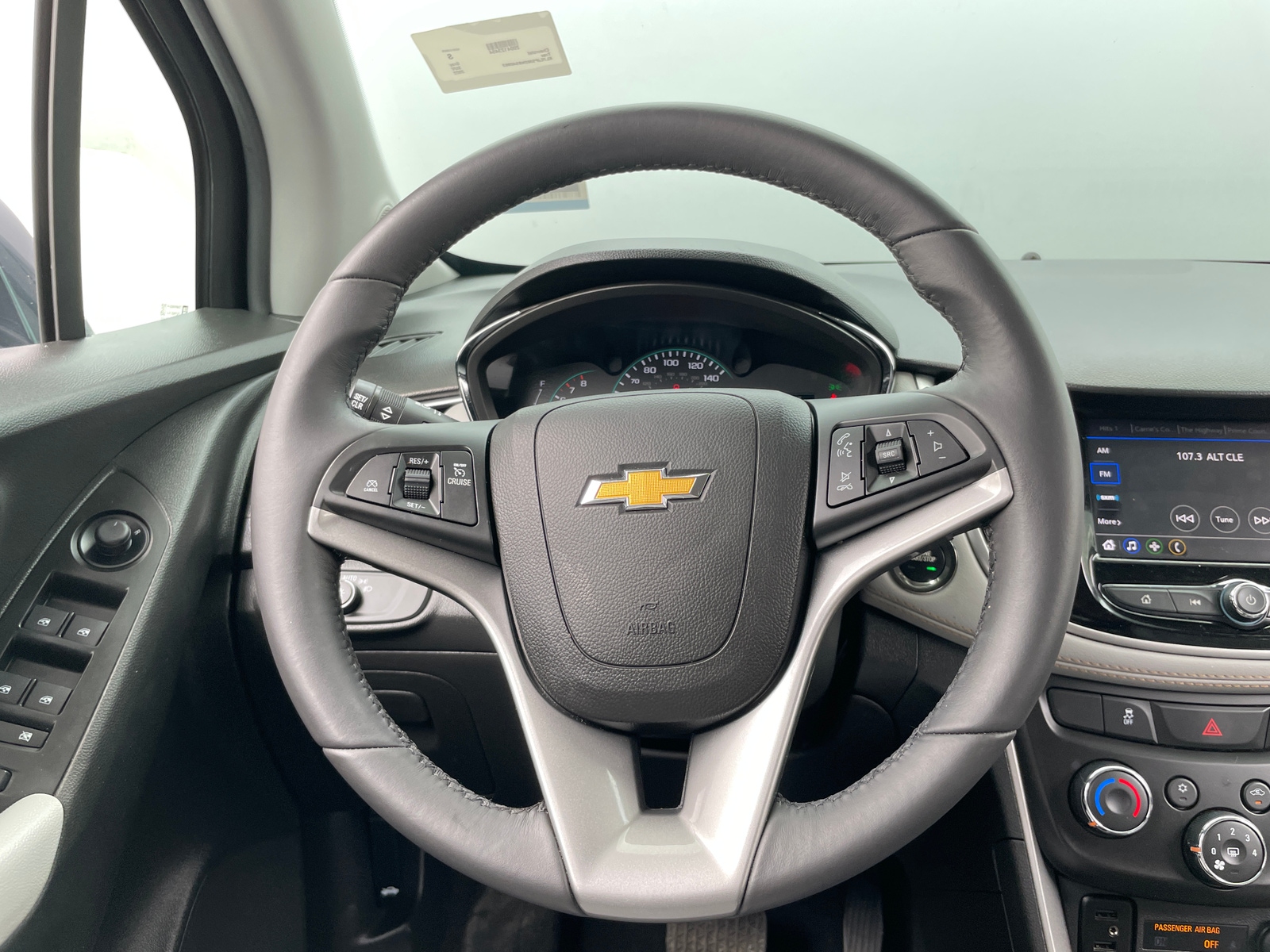 Thumbnail: 2022 Chevrolet Trax - 5