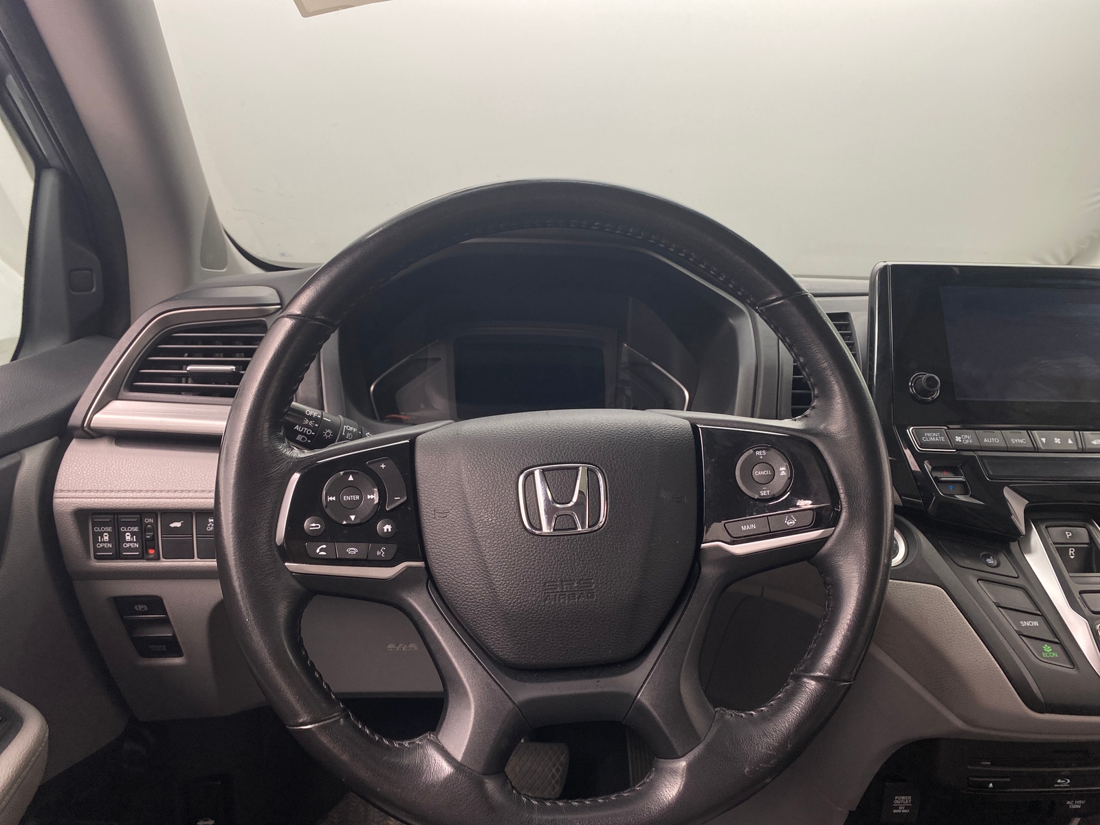 Thumbnail: 2018 Honda Odyssey - 4