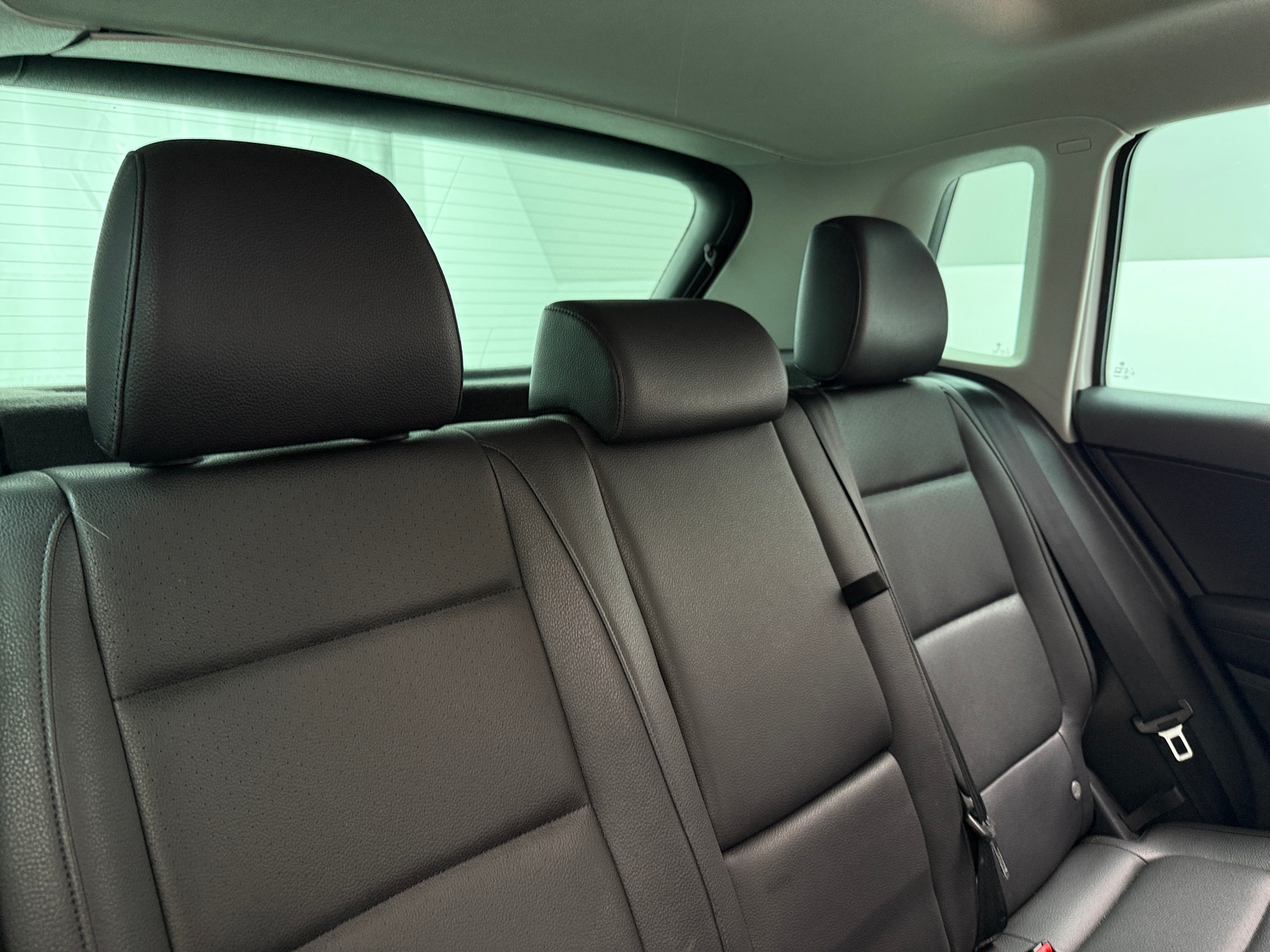 Thumbnail: 2017 Volkswagen Tiguan - 5