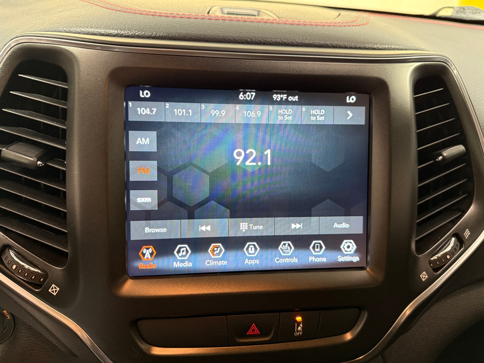 Thumbnail: 2022 Jeep Cherokee - 4