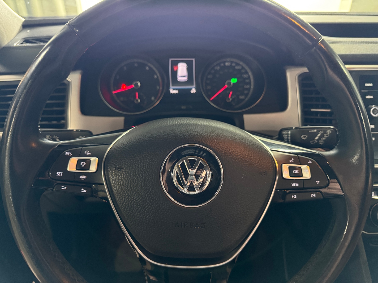 Thumbnail: 2019 Volkswagen Atlas - 4