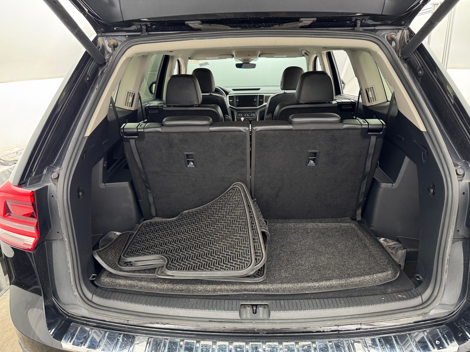 Thumbnail: 2019 Volkswagen Atlas - 6