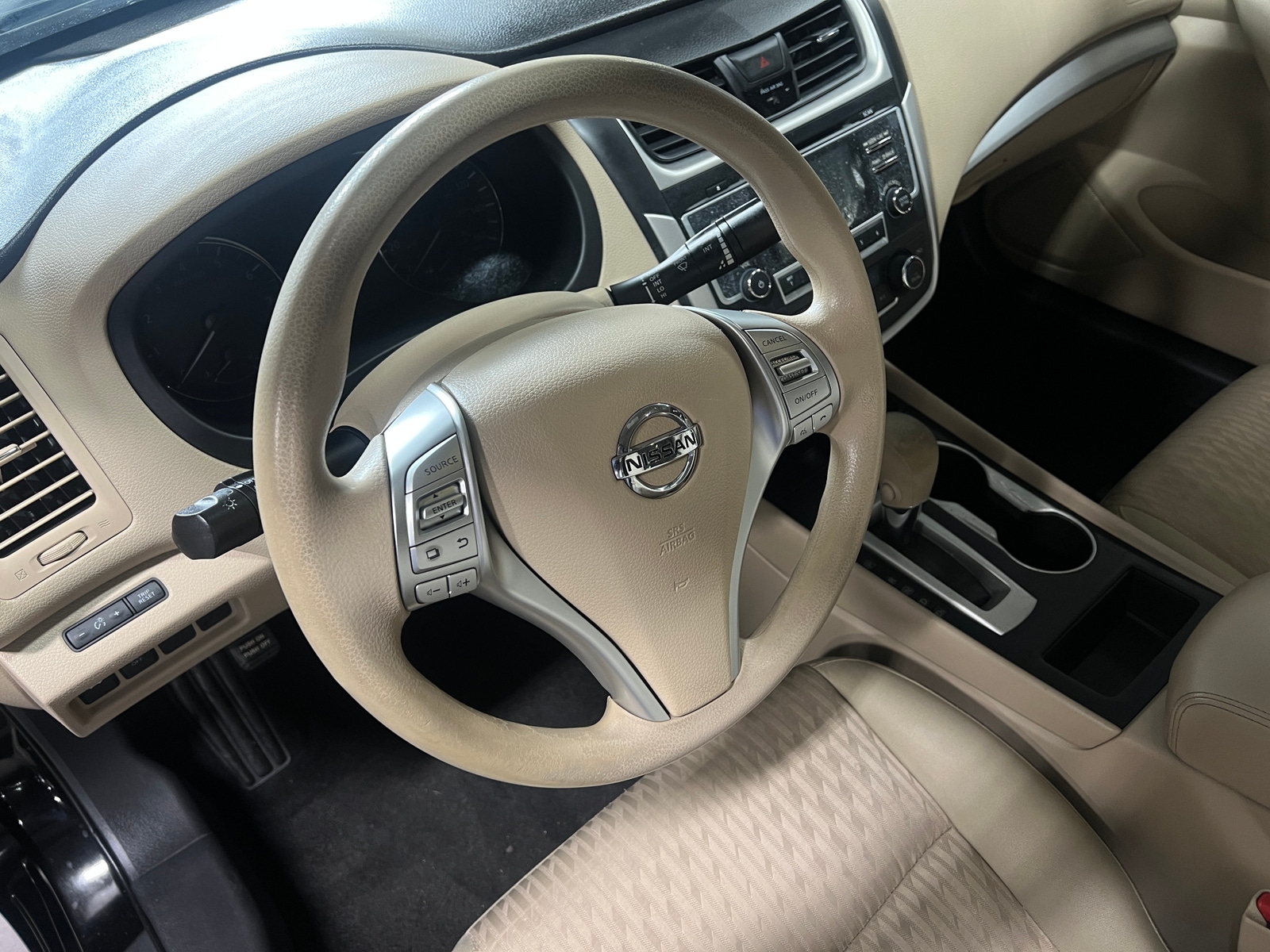 Thumbnail: 2016 Nissan Altima - 5