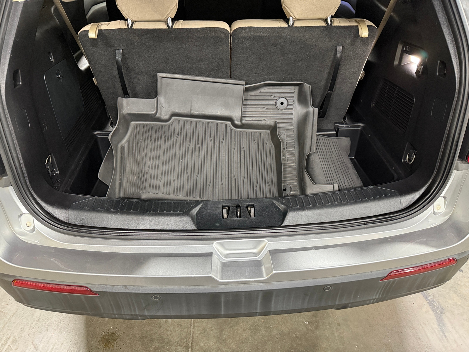 Thumbnail: 2020 Ford Explorer - 7