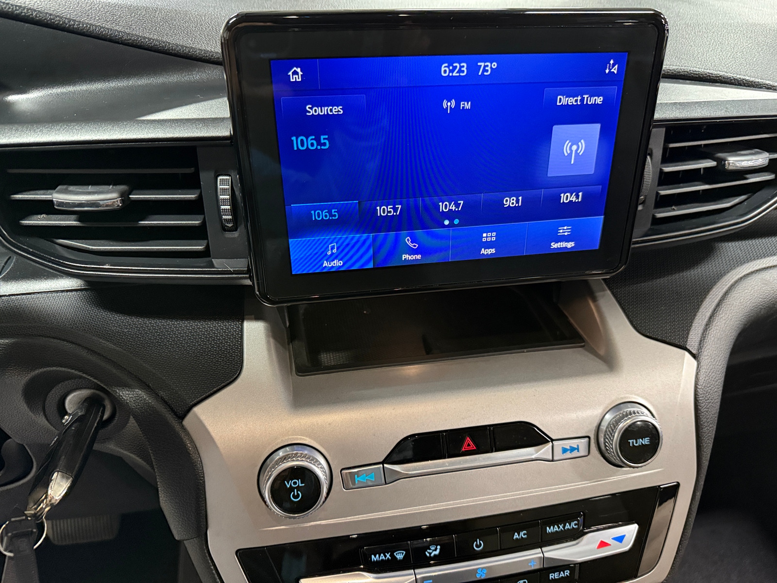 Thumbnail: 2020 Ford Explorer - 4