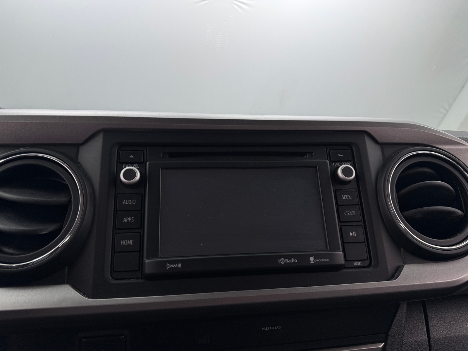 Thumbnail: 2019 Toyota Tacoma - 4