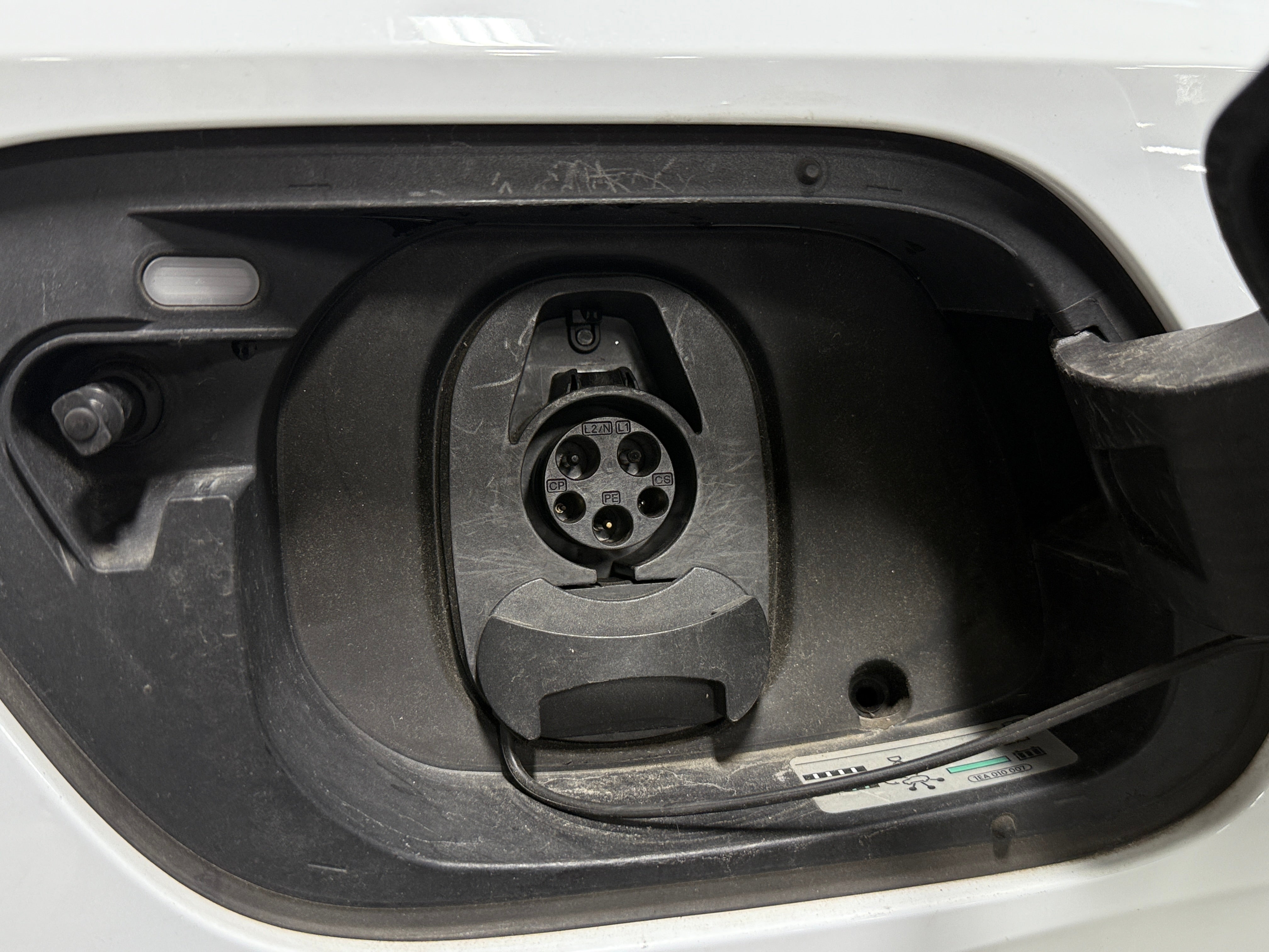 Used 2021 Volkswagen ID.4 PRO S with VIN WVGGNPE29MP065618 for sale in Oak Creek, WI