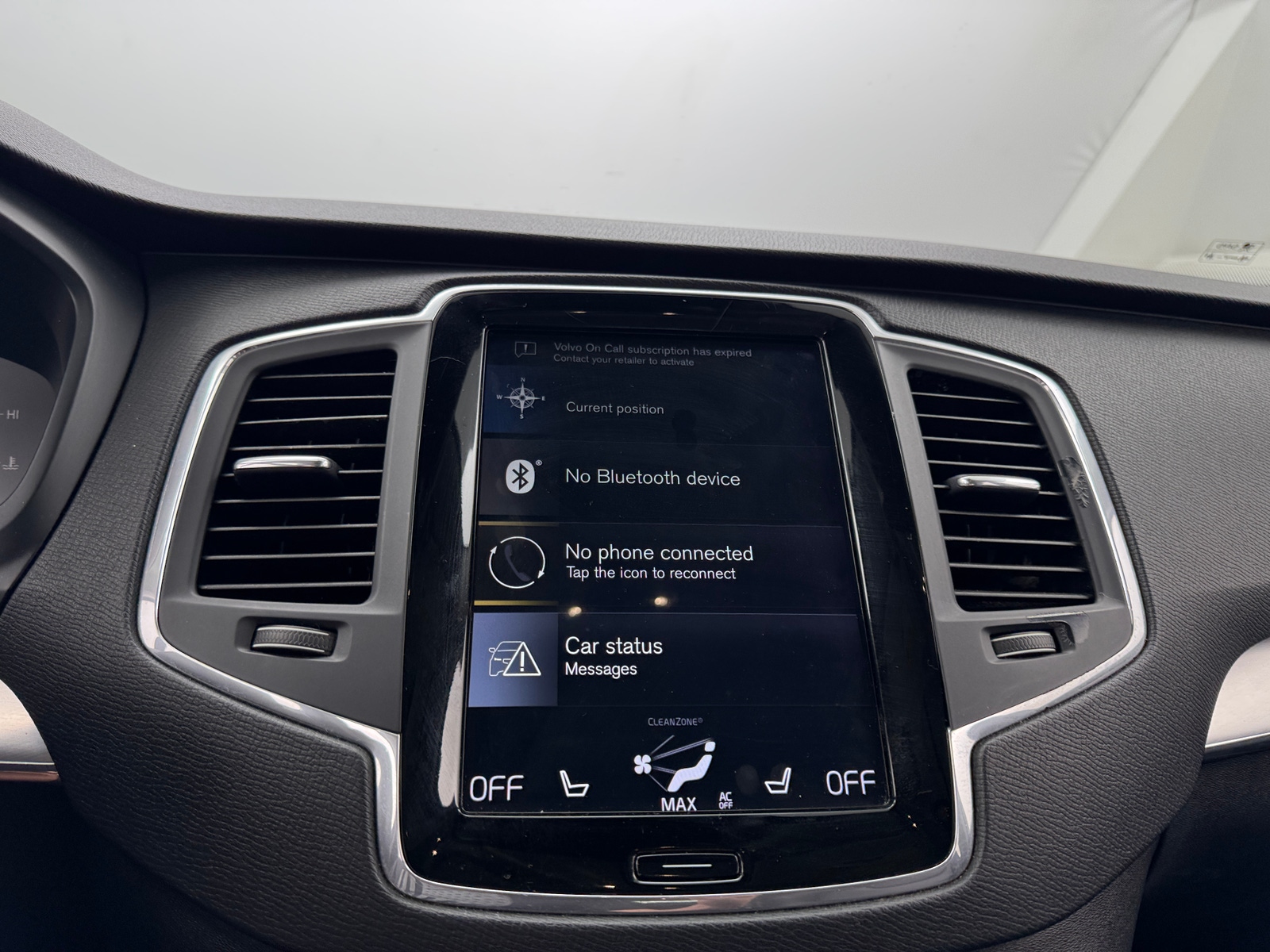 Thumbnail: 2018 Volvo XC90 - 3