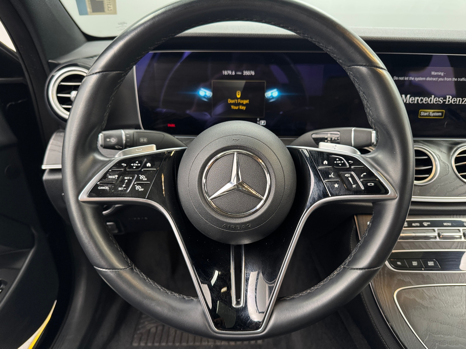 Thumbnail: 2021 Mercedes-Benz E-Class - 4