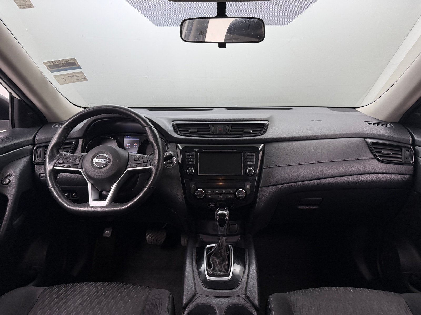 Thumbnail: 2018 Nissan Rogue - 3