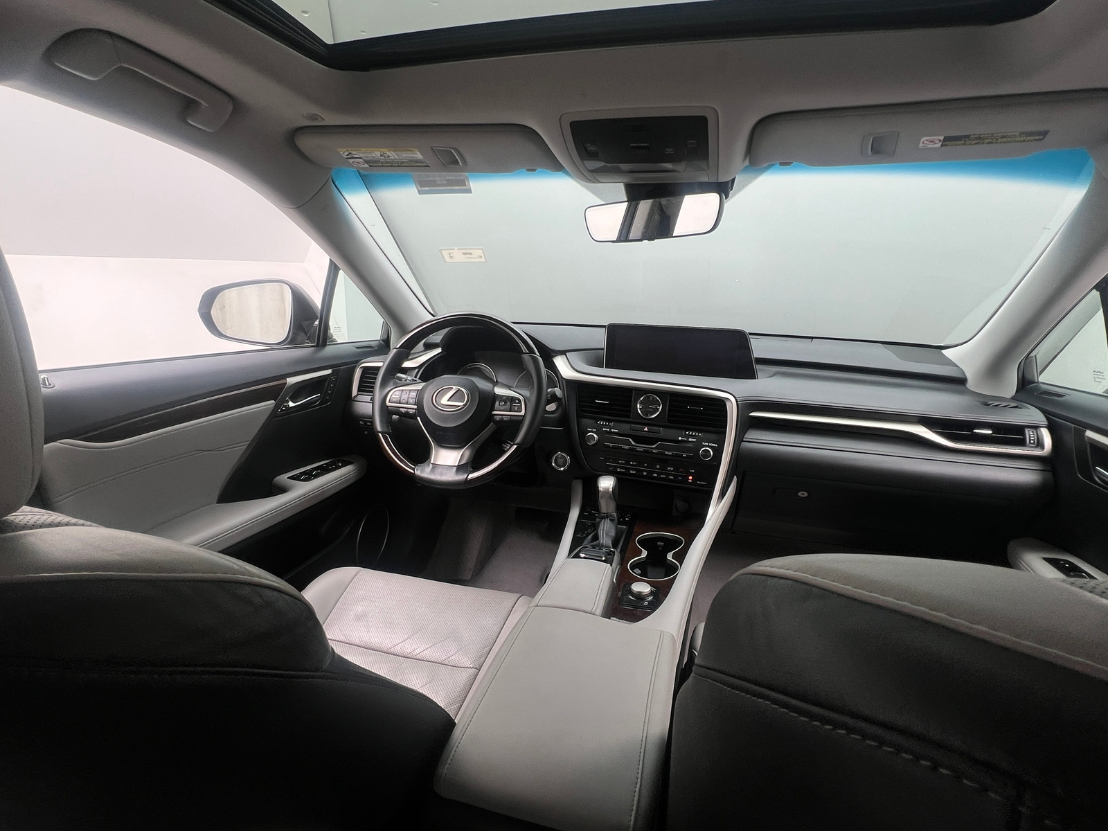 Thumbnail: 2017 Lexus RX - 3