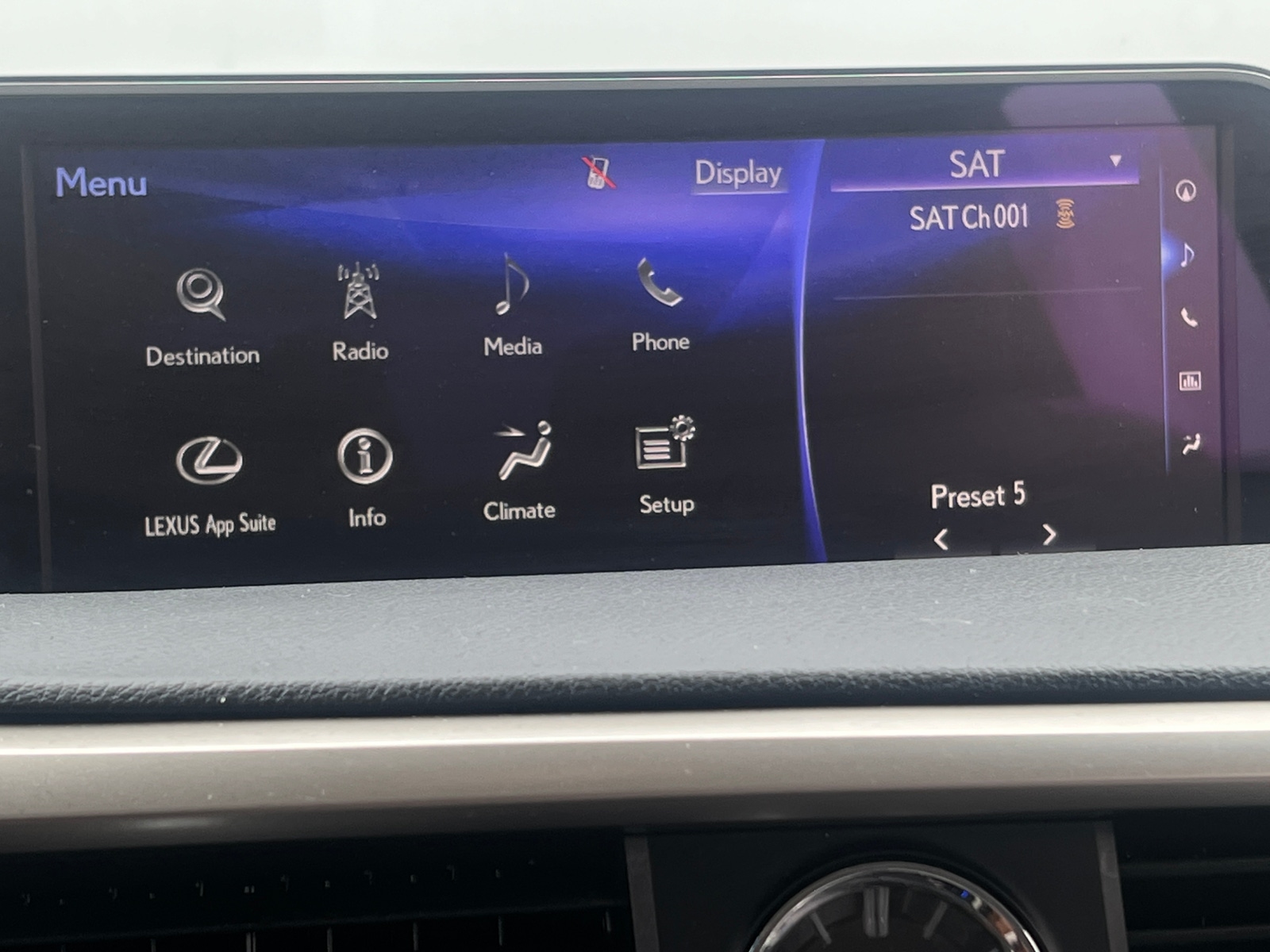 Thumbnail: 2017 Lexus RX - 4