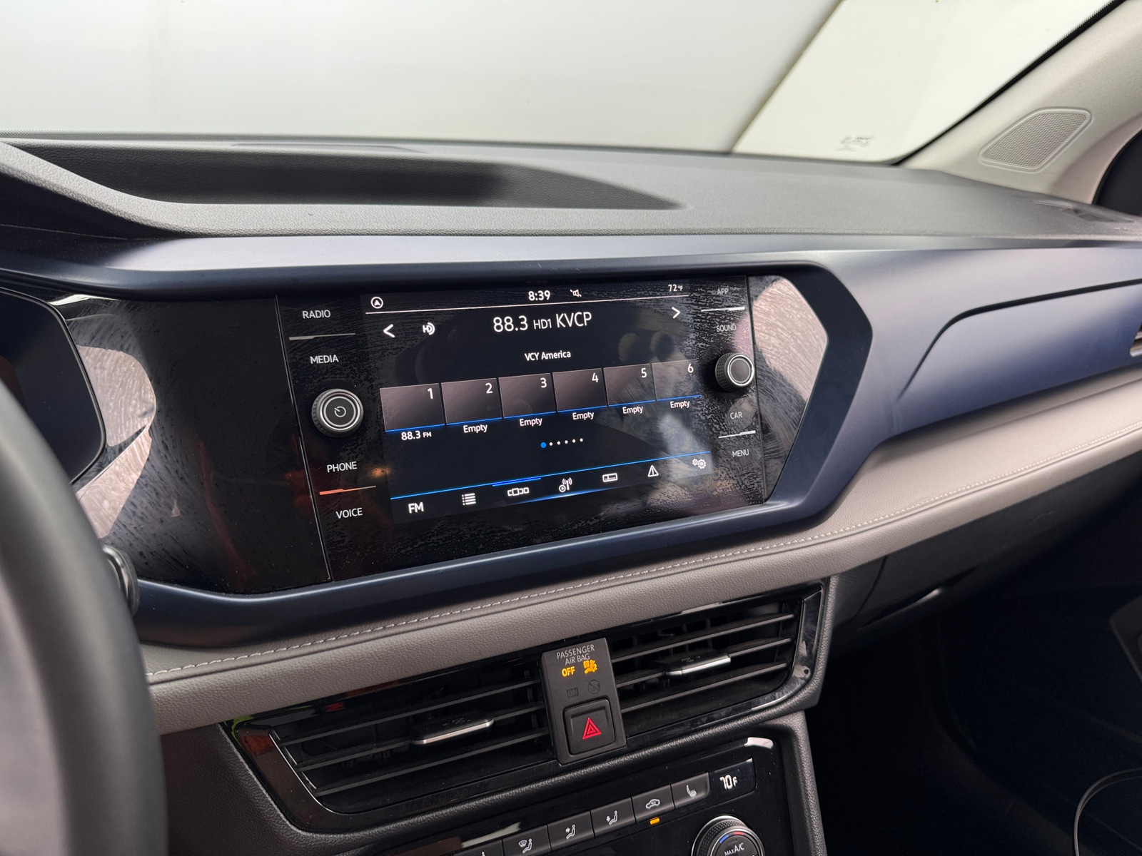 Thumbnail: 2024 Volkswagen Taos - 4