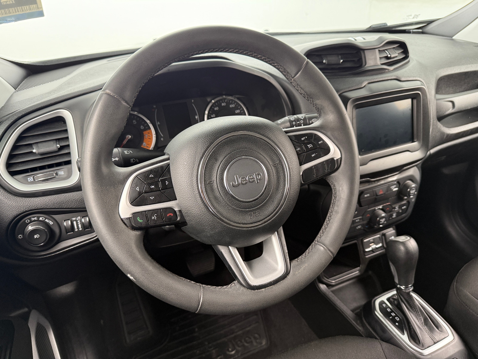 Thumbnail: 2019 Jeep Renegade - 5