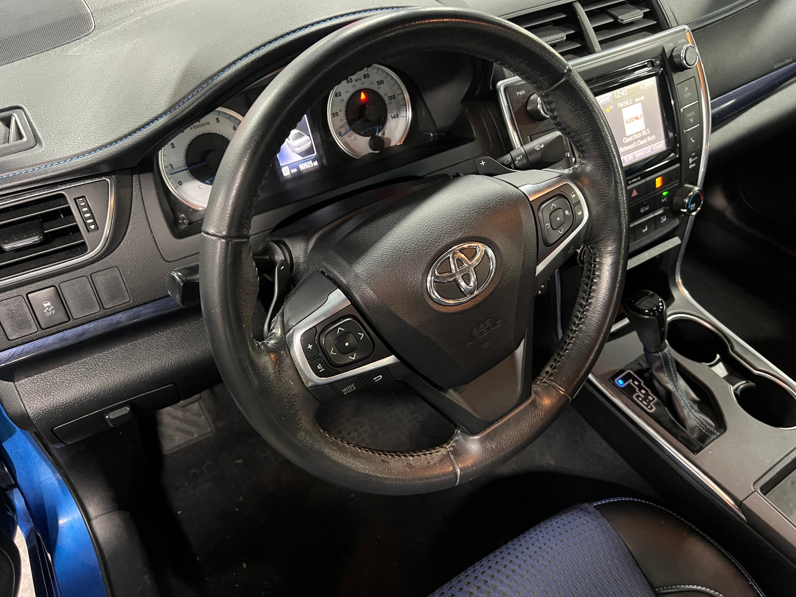 Thumbnail: 2016 Toyota Camry - 4