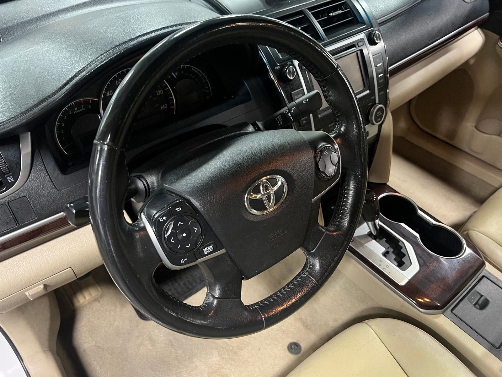 Thumbnail: 2014 Toyota Camry - 5