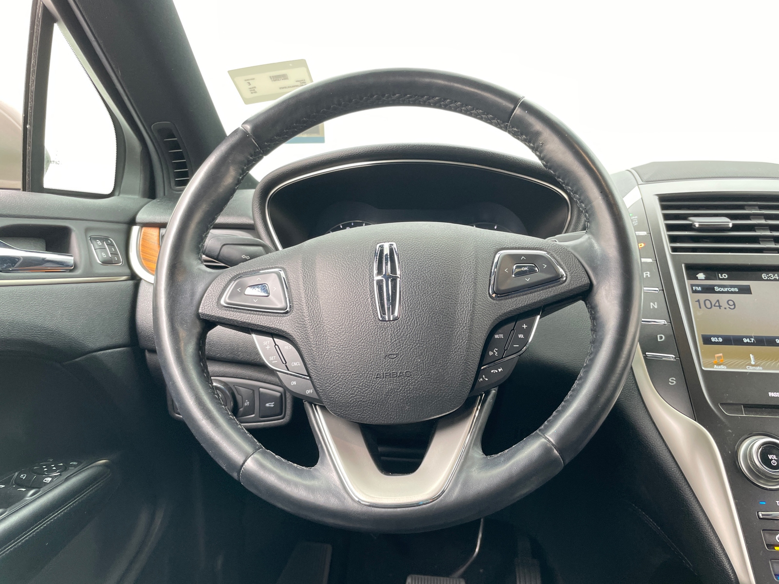 Thumbnail: 2018 Lincoln MKC - 4
