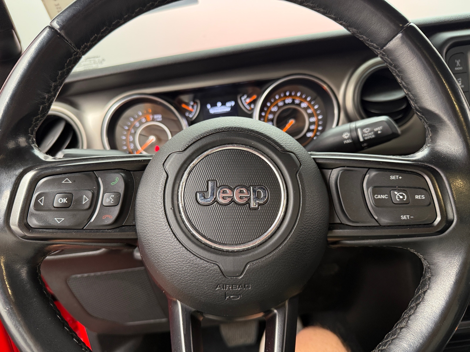 Thumbnail: 2019 Jeep Wrangler - 5