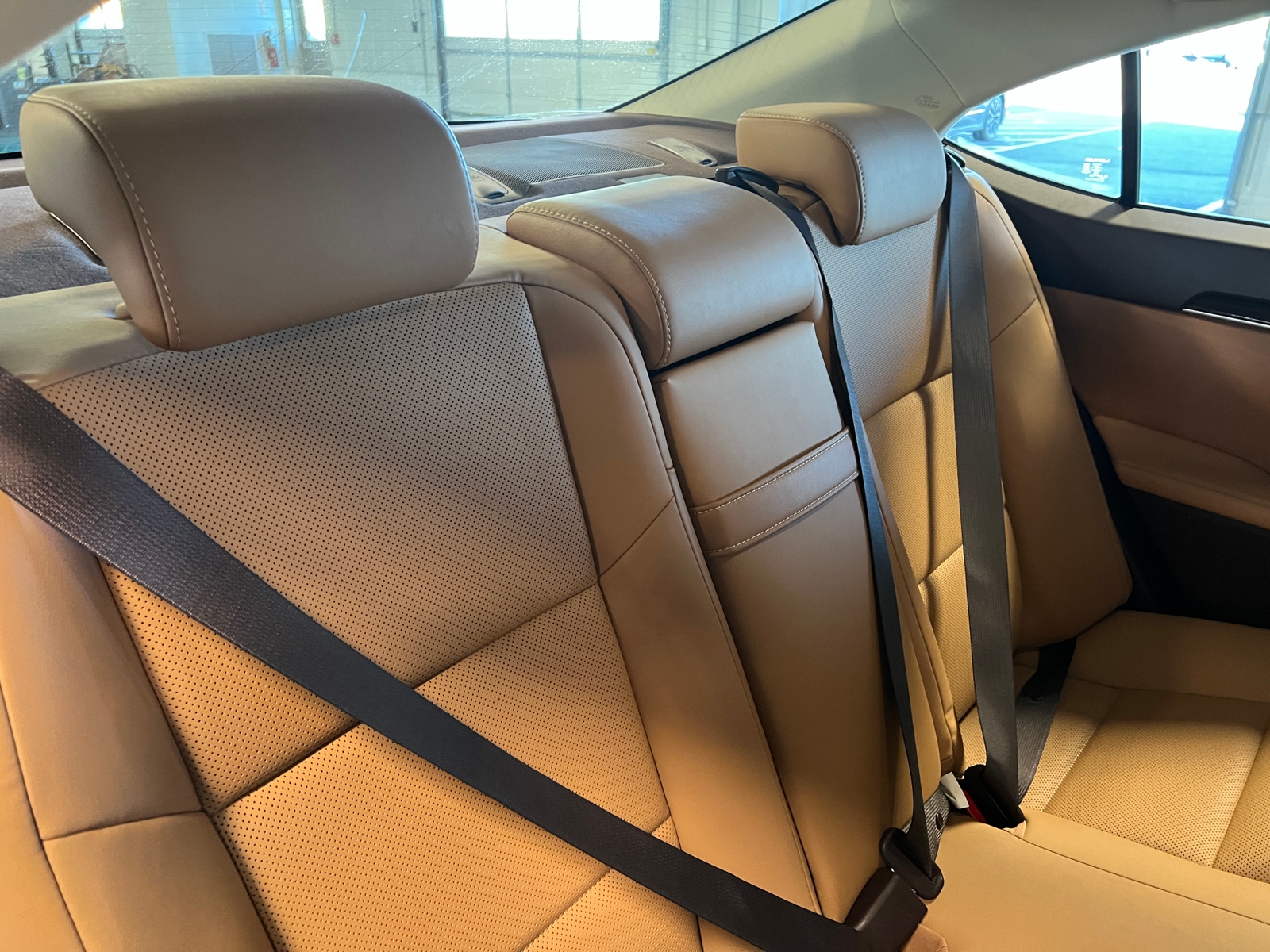 Thumbnail: 2018 Lexus ES - 5