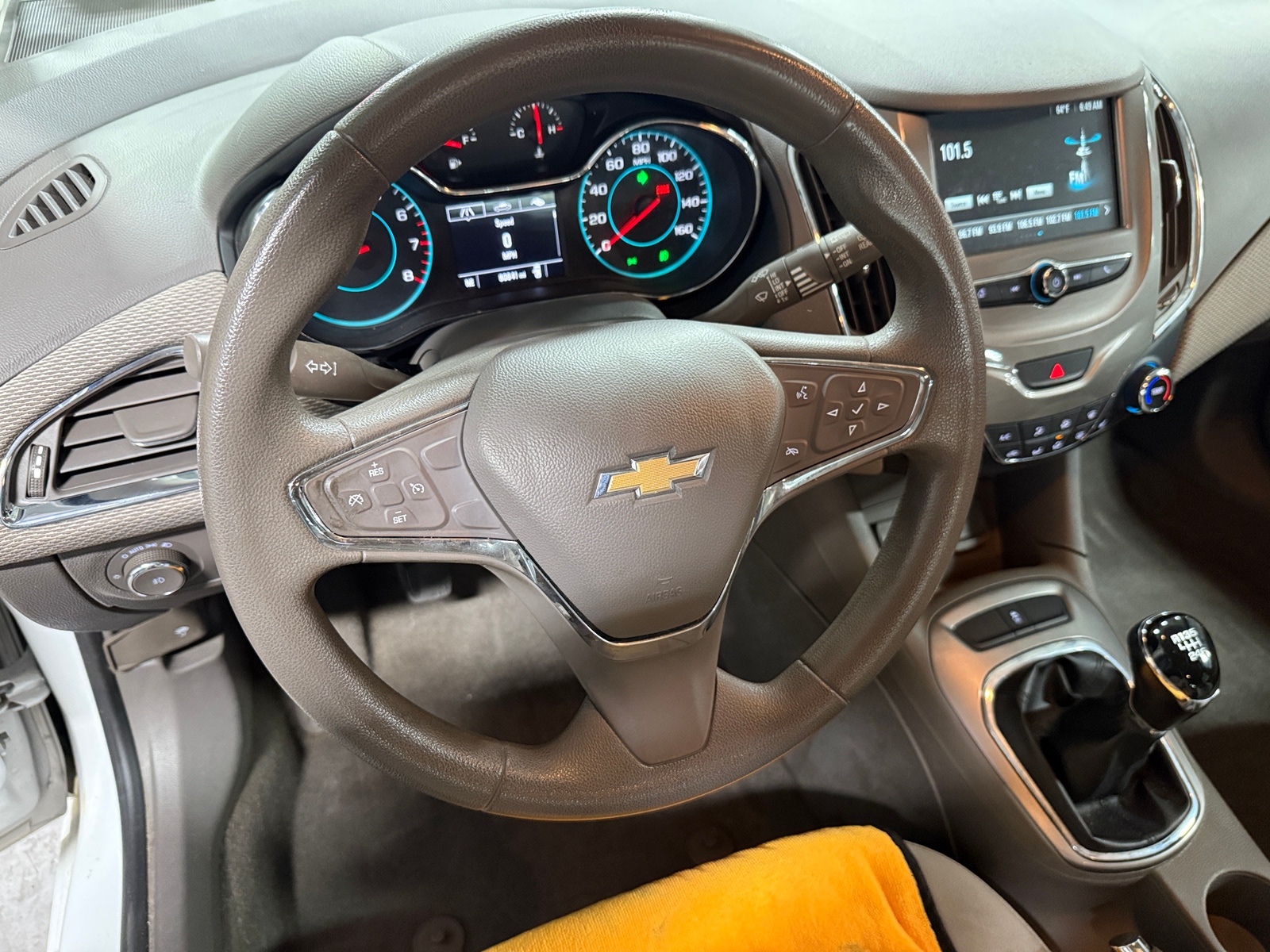 Thumbnail: 2017 Chevrolet Cruze - 5