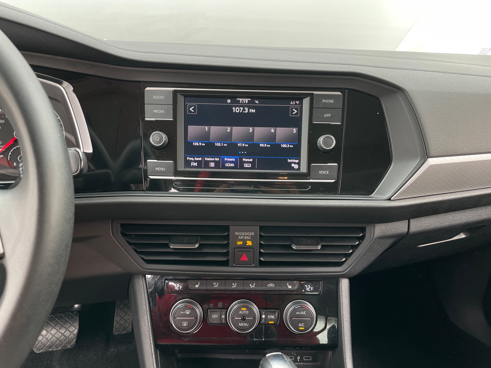 Thumbnail: 2020 Volkswagen Jetta - 3