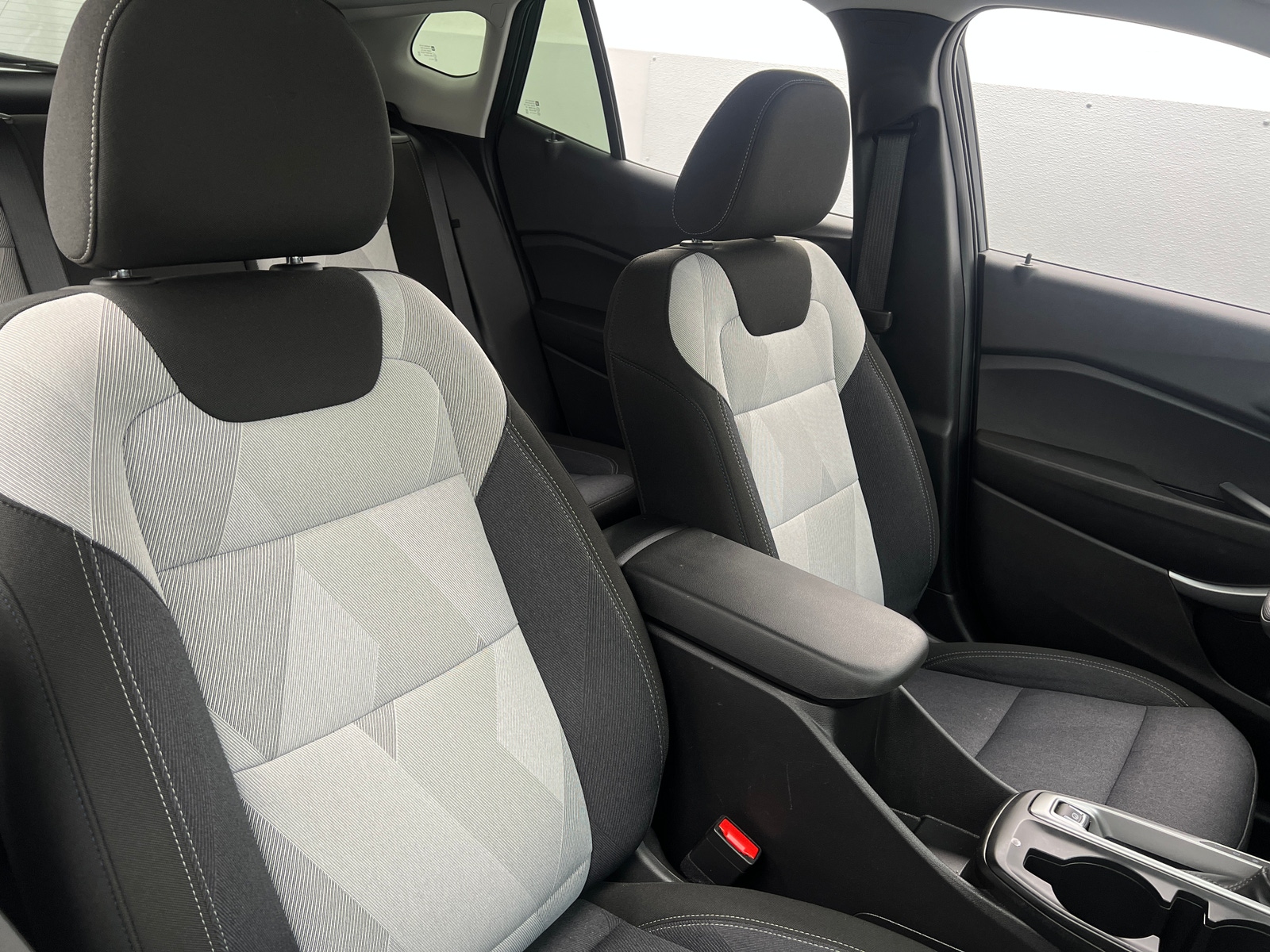Thumbnail: 2025 Chevrolet Trax - 2
