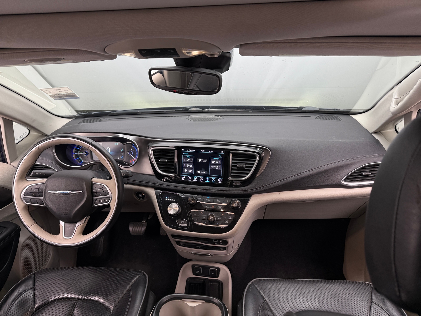 Thumbnail: 2018 Chrysler Pacifica - 2