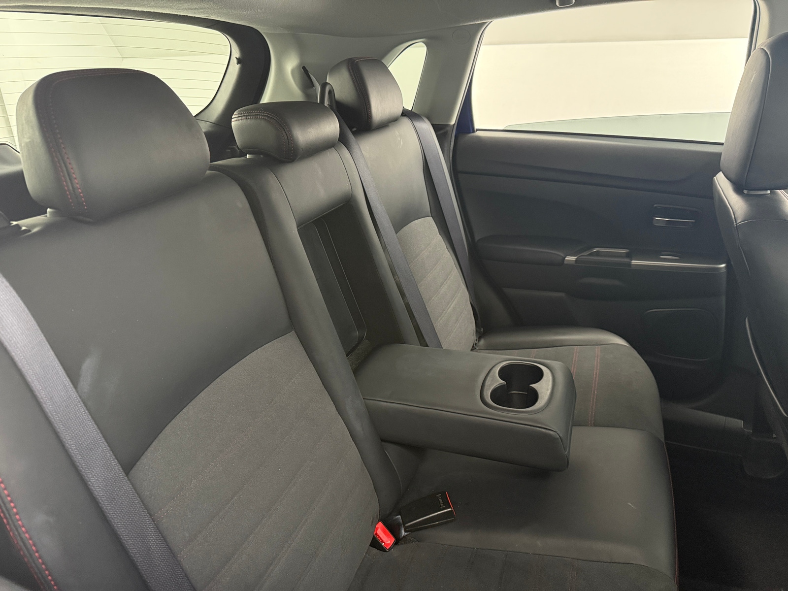 Thumbnail: 2024 Mitsubishi Outlander Sport - 5