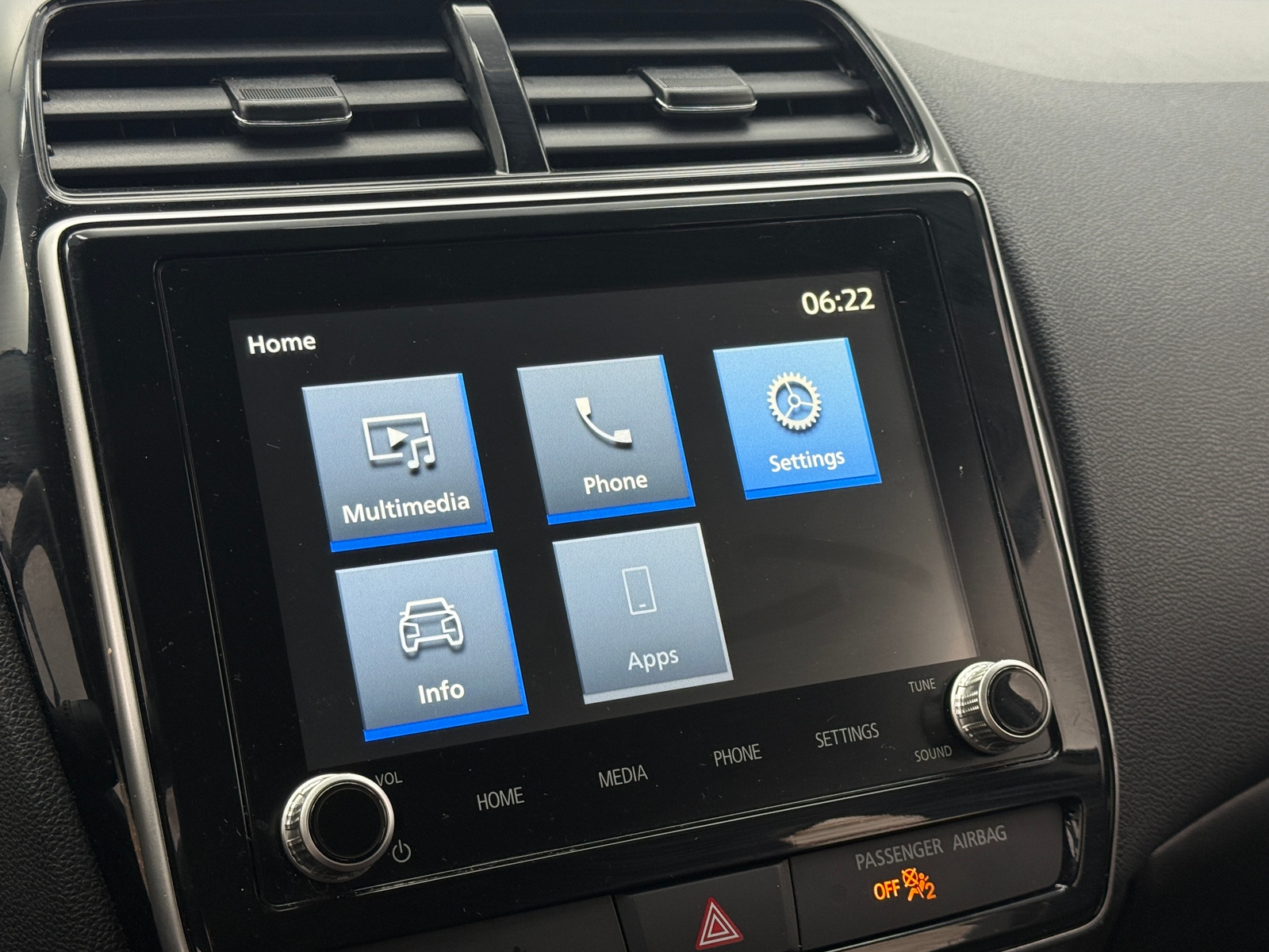 Thumbnail: 2024 Mitsubishi Outlander Sport - 3