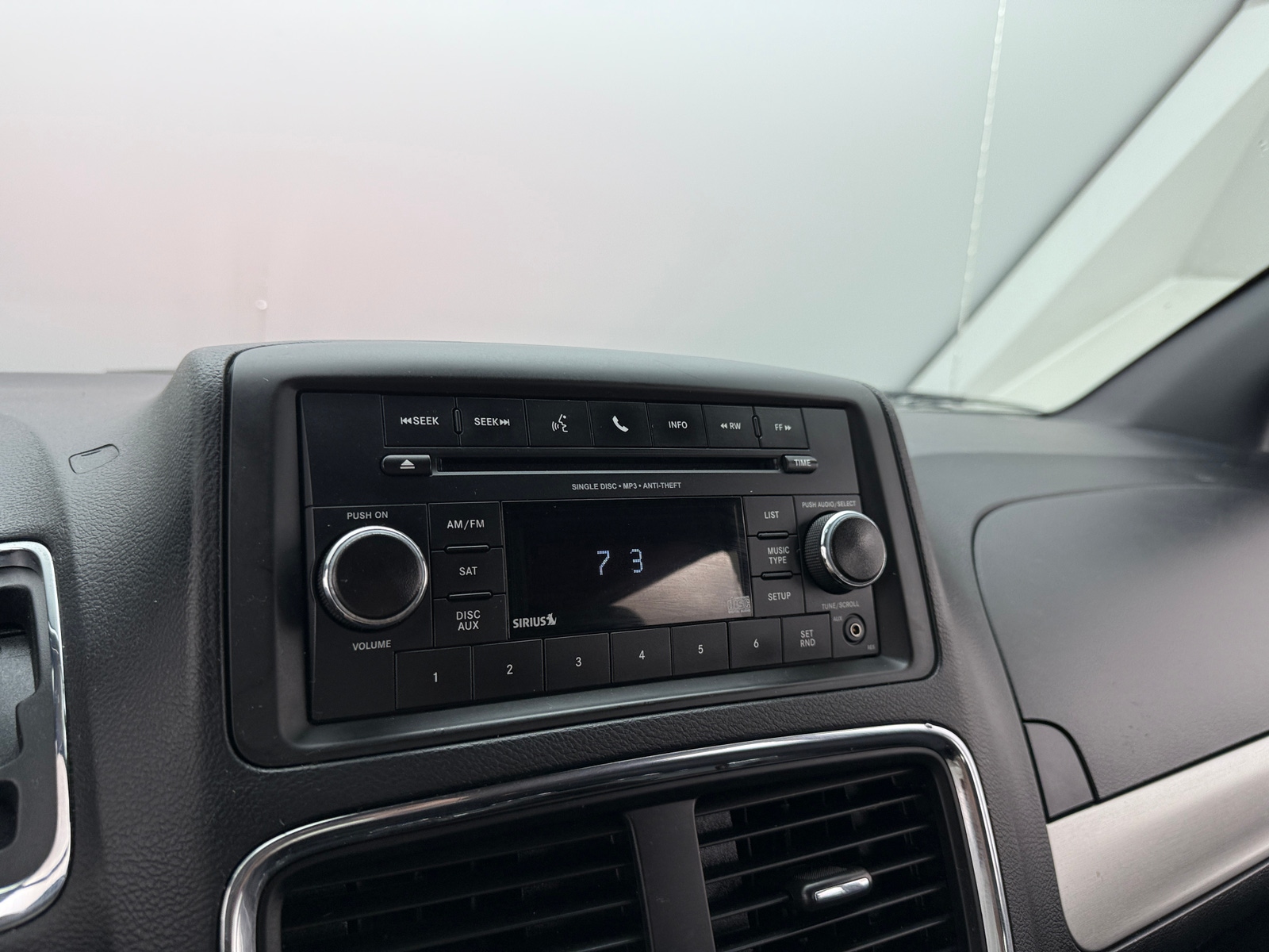 Thumbnail: 2015 Dodge Grand Caravan - 4