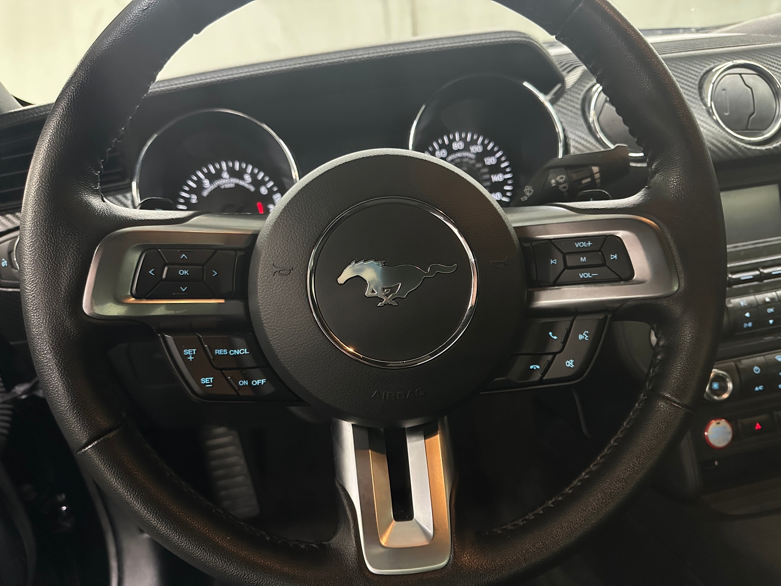 Thumbnail: 2017 Ford Mustang - 4