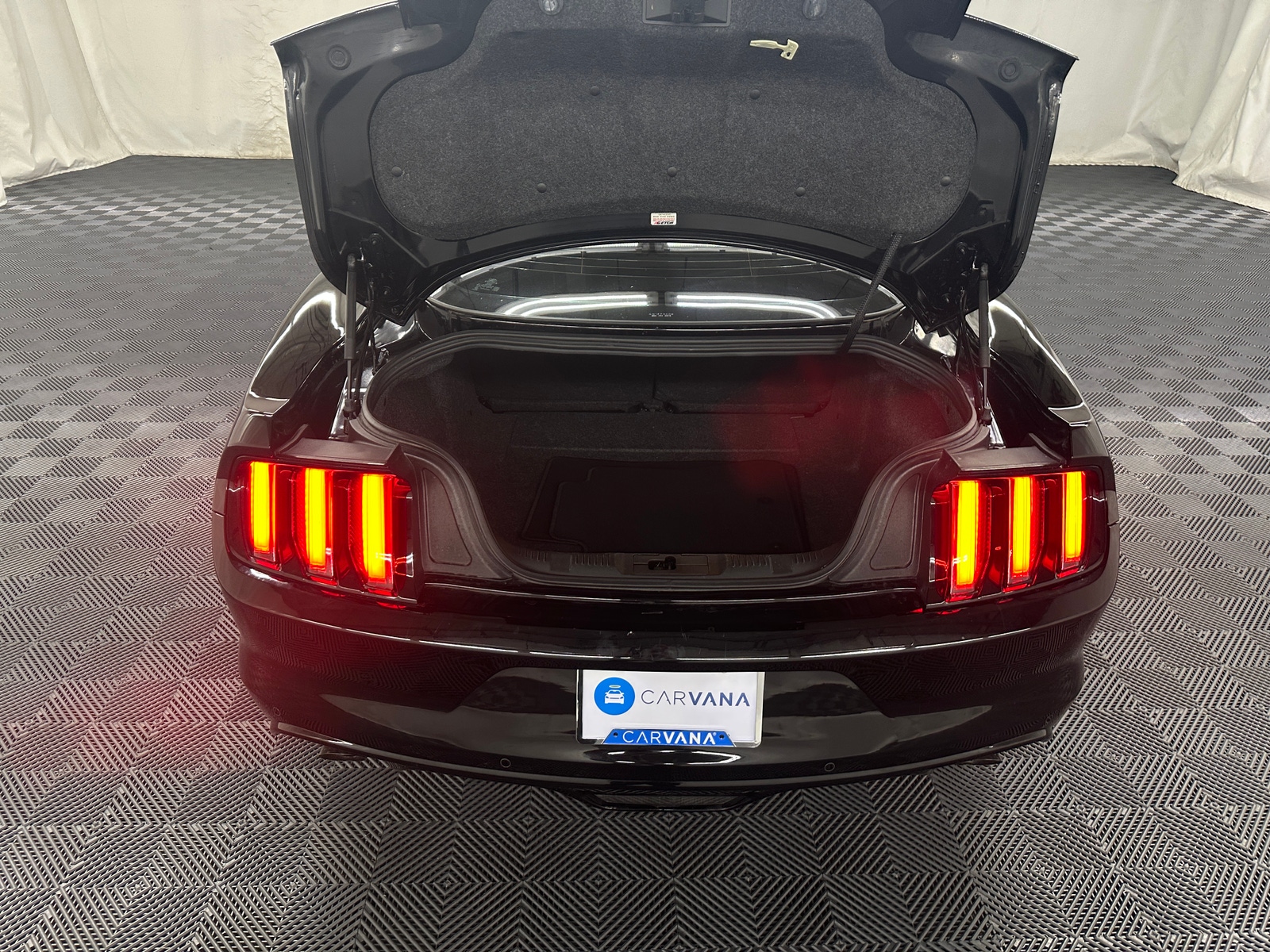 Thumbnail: 2017 Ford Mustang - 5