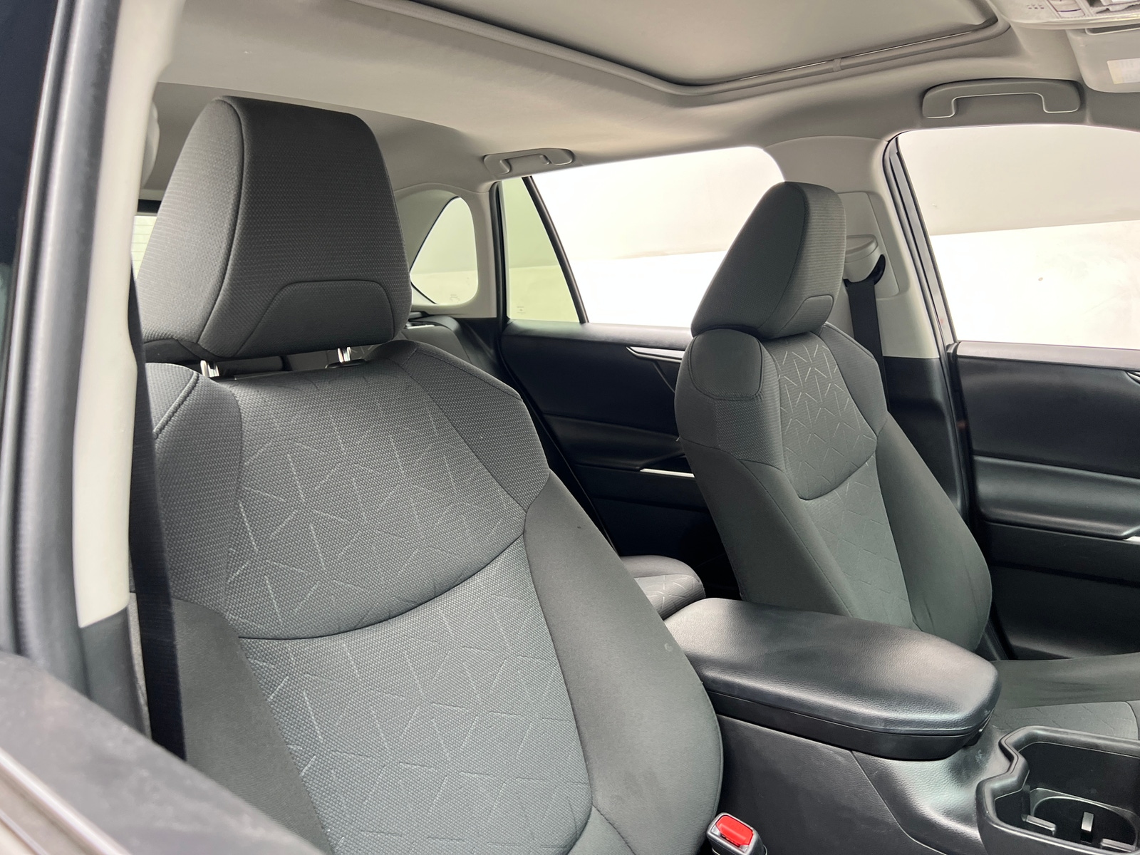 Thumbnail: 2022 Toyota RAV4 - 2