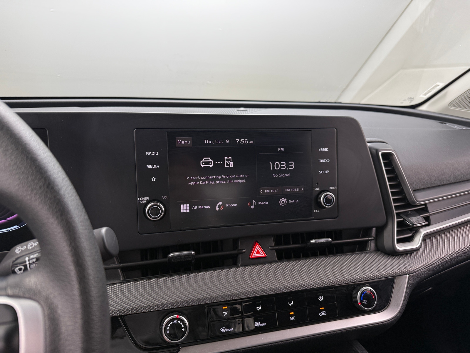 Thumbnail: 2024 Kia Sportage - 4