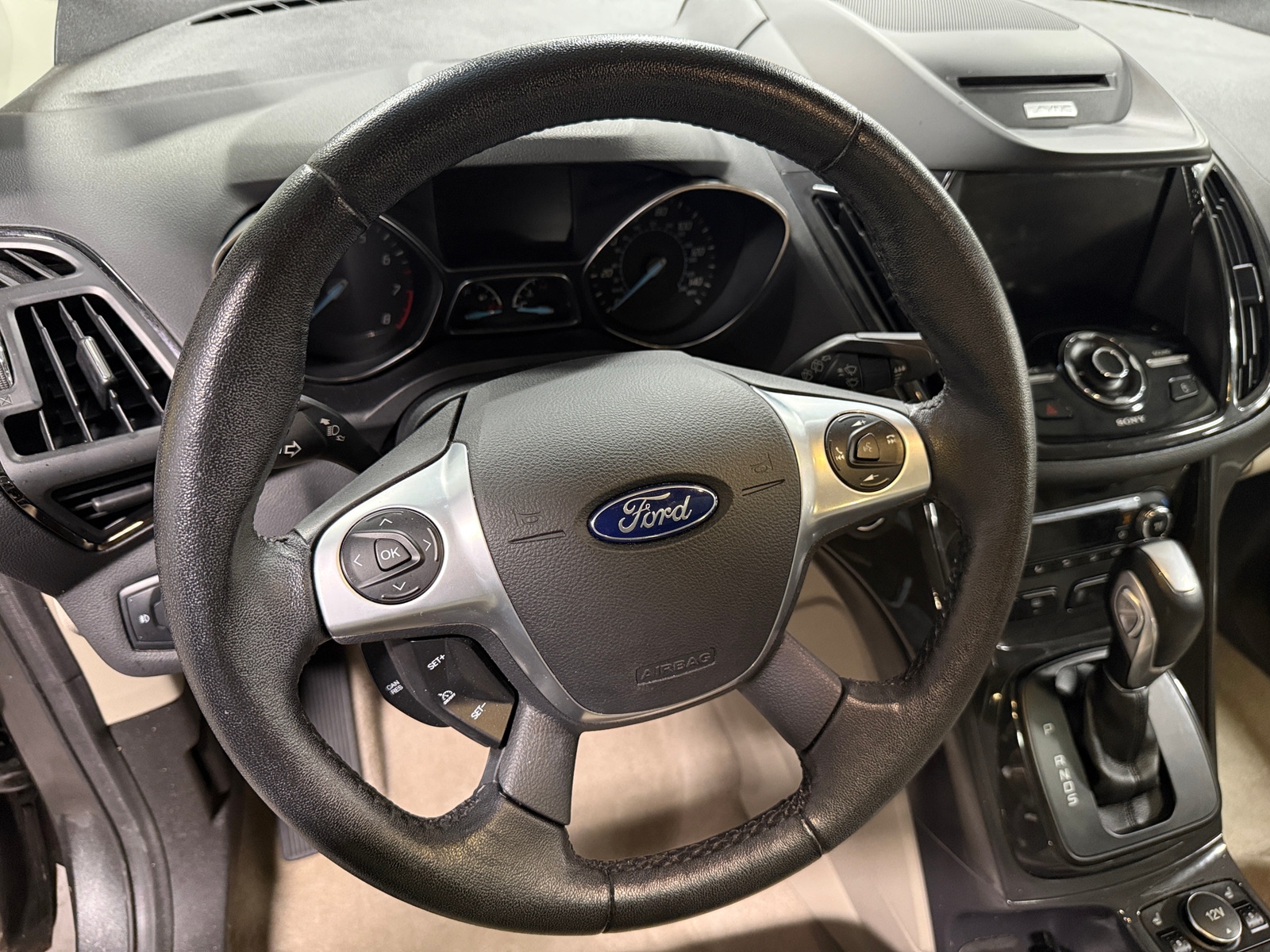 Thumbnail: 2015 Ford Escape - 4