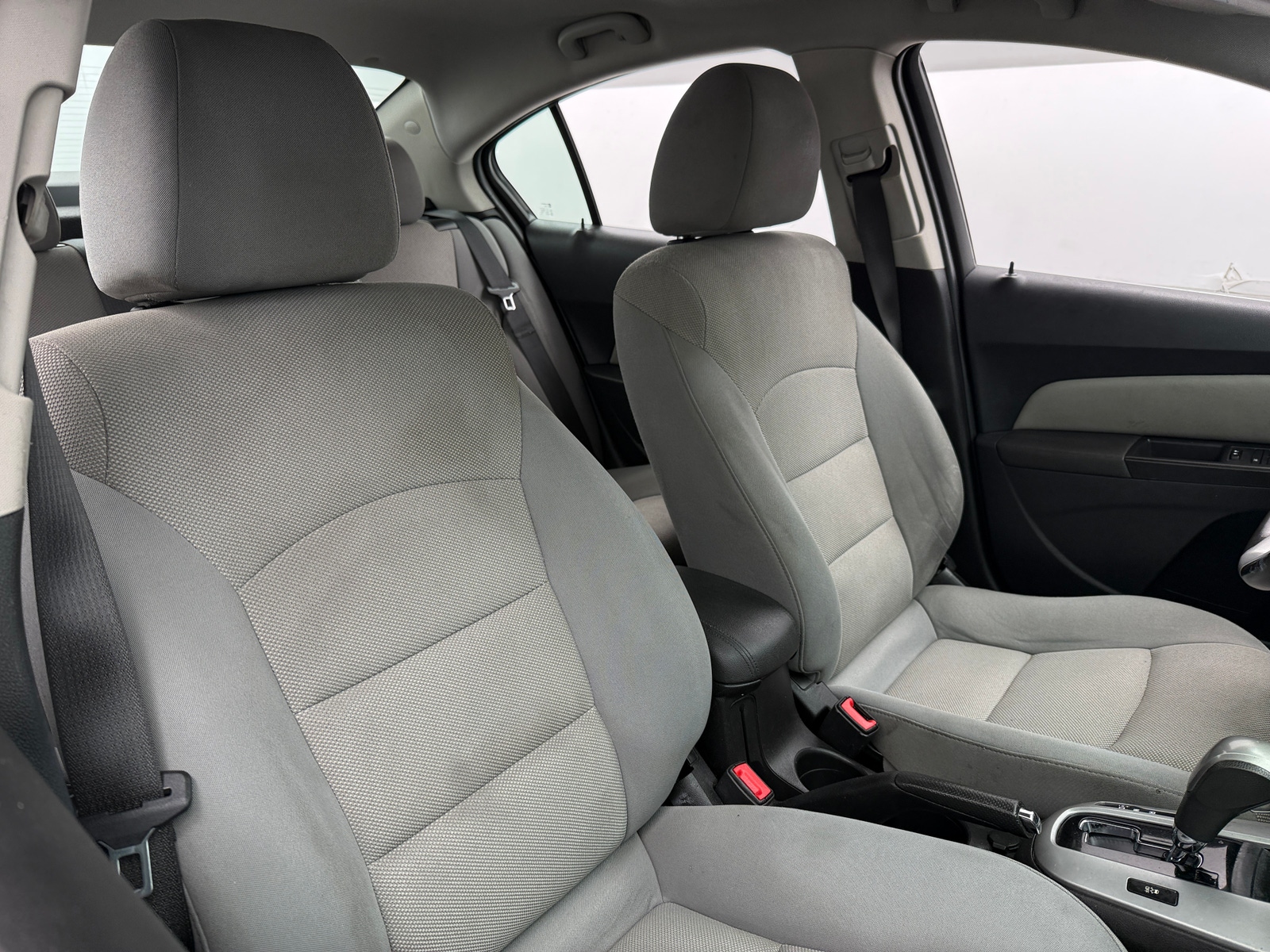 Thumbnail: 2016 Chevrolet Cruze - 2