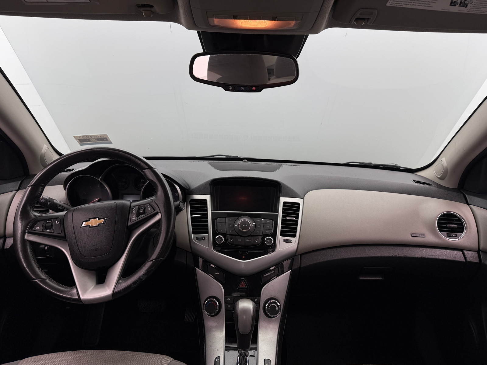 Thumbnail: 2016 Chevrolet Cruze - 3