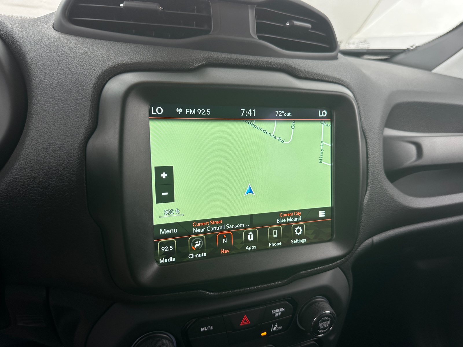 Thumbnail: 2022 Jeep Renegade - 4