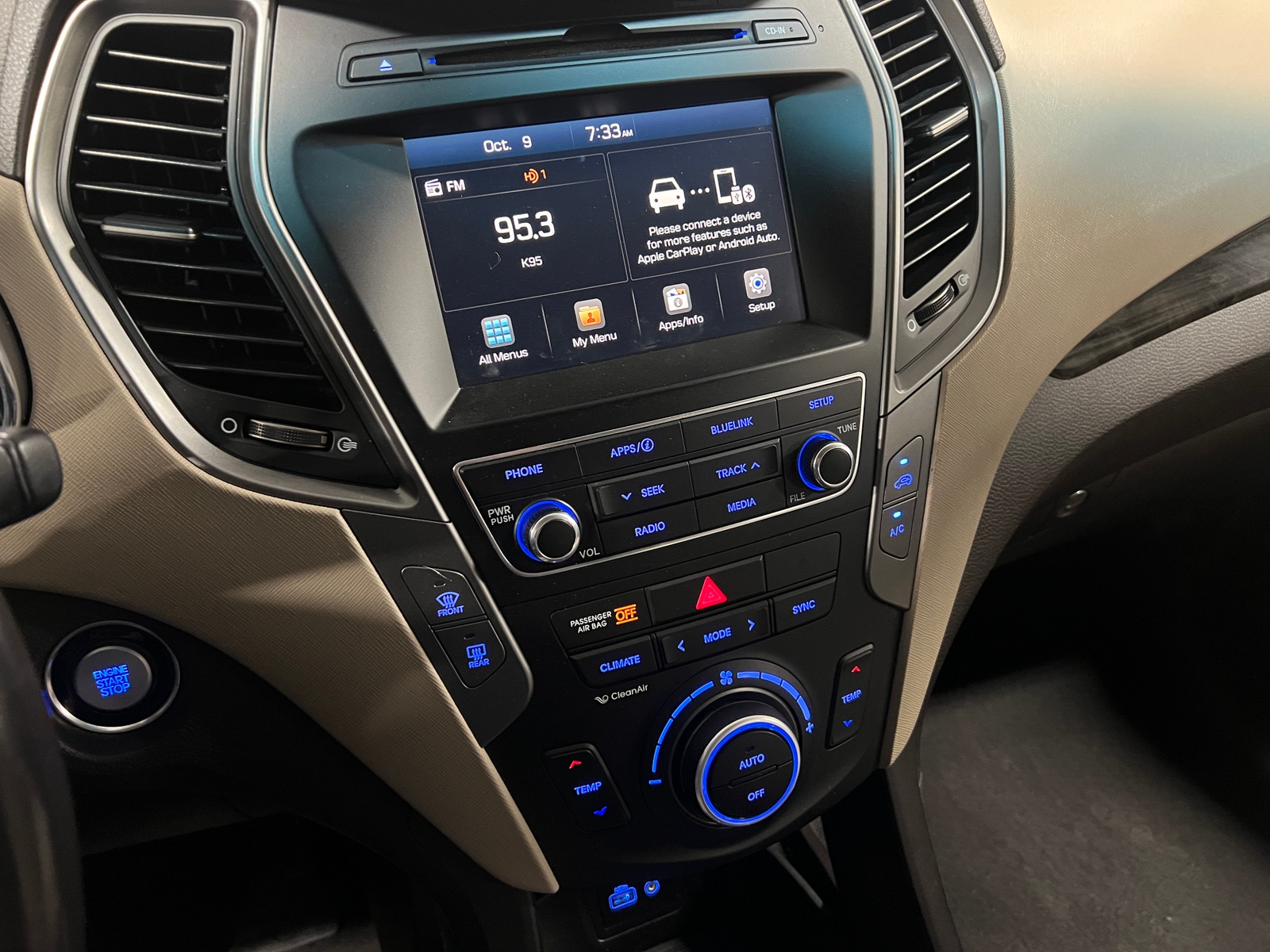 Thumbnail: 2017 Hyundai Santa Fe - 3