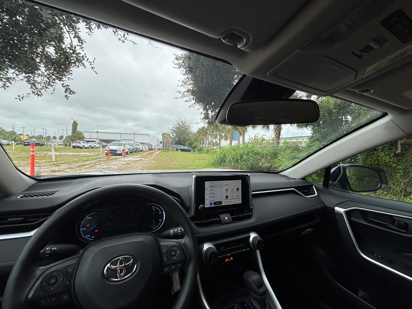 Thumbnail: 2025 Toyota RAV4 - 3