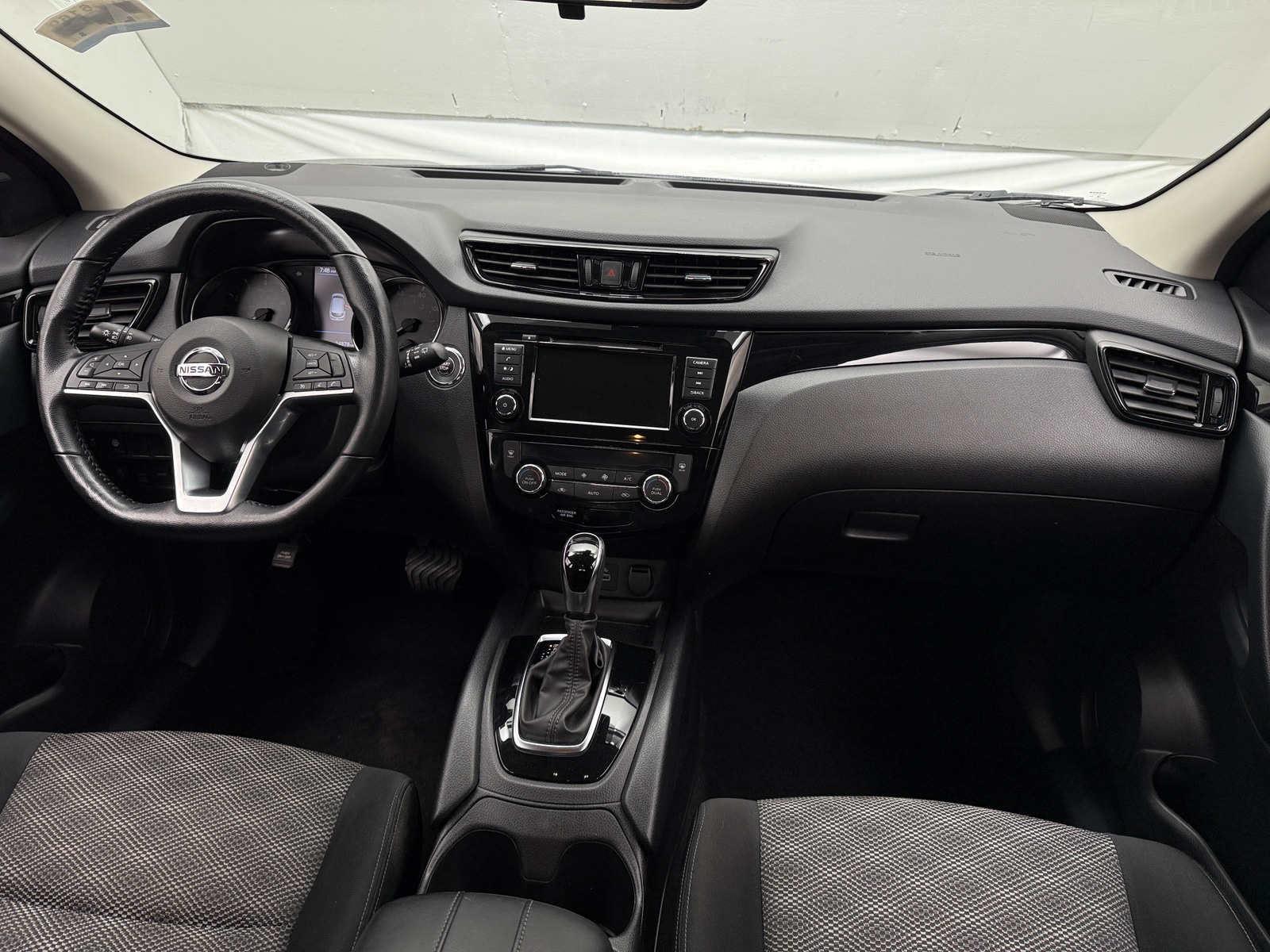 Thumbnail: 2022 Nissan Rogue Sport - 3