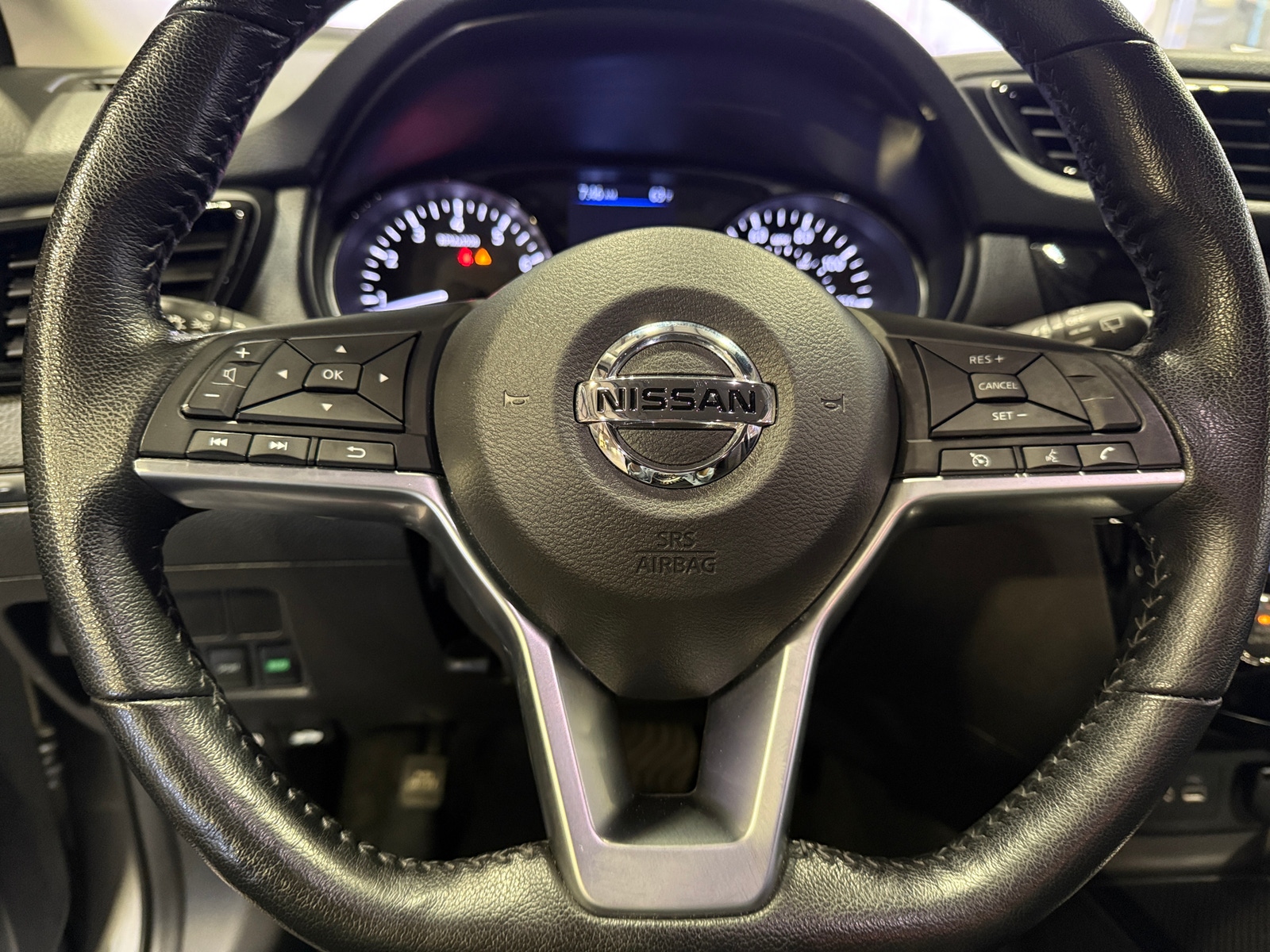 Thumbnail: 2022 Nissan Rogue Sport - 5