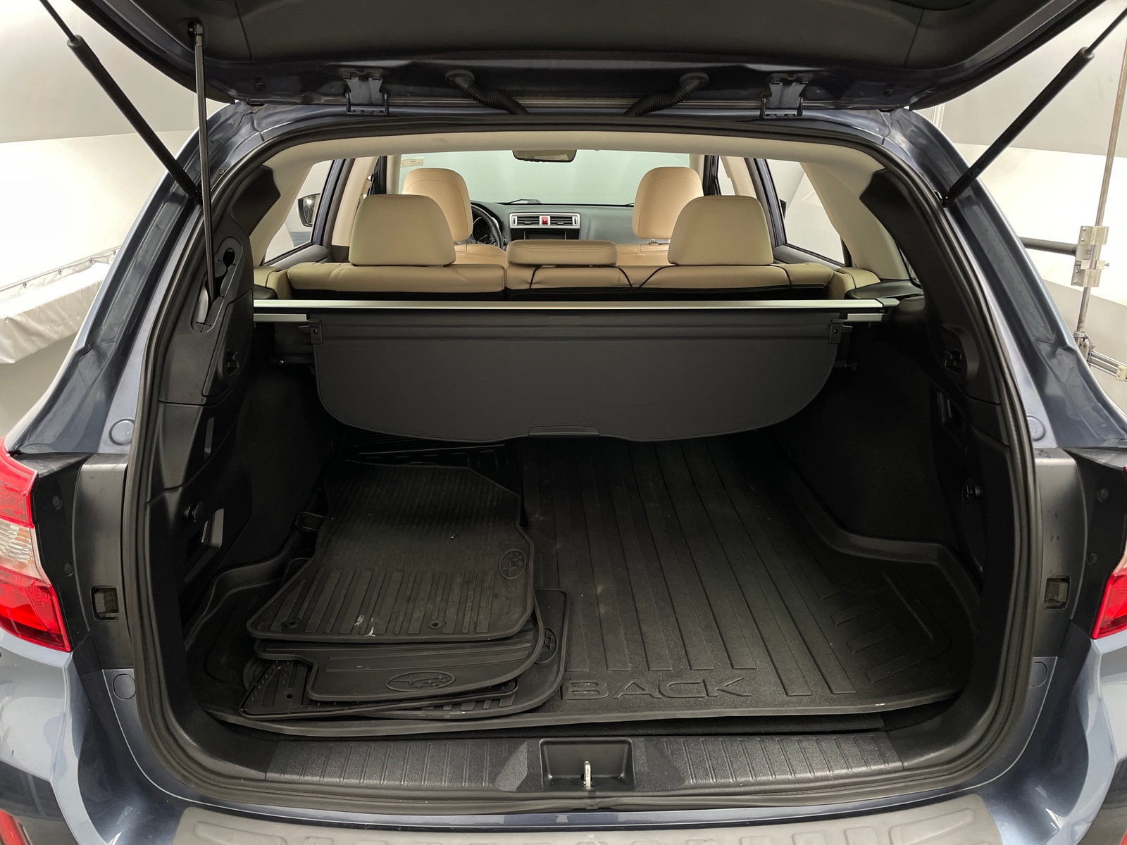 Thumbnail: 2017 Subaru Outback - 6