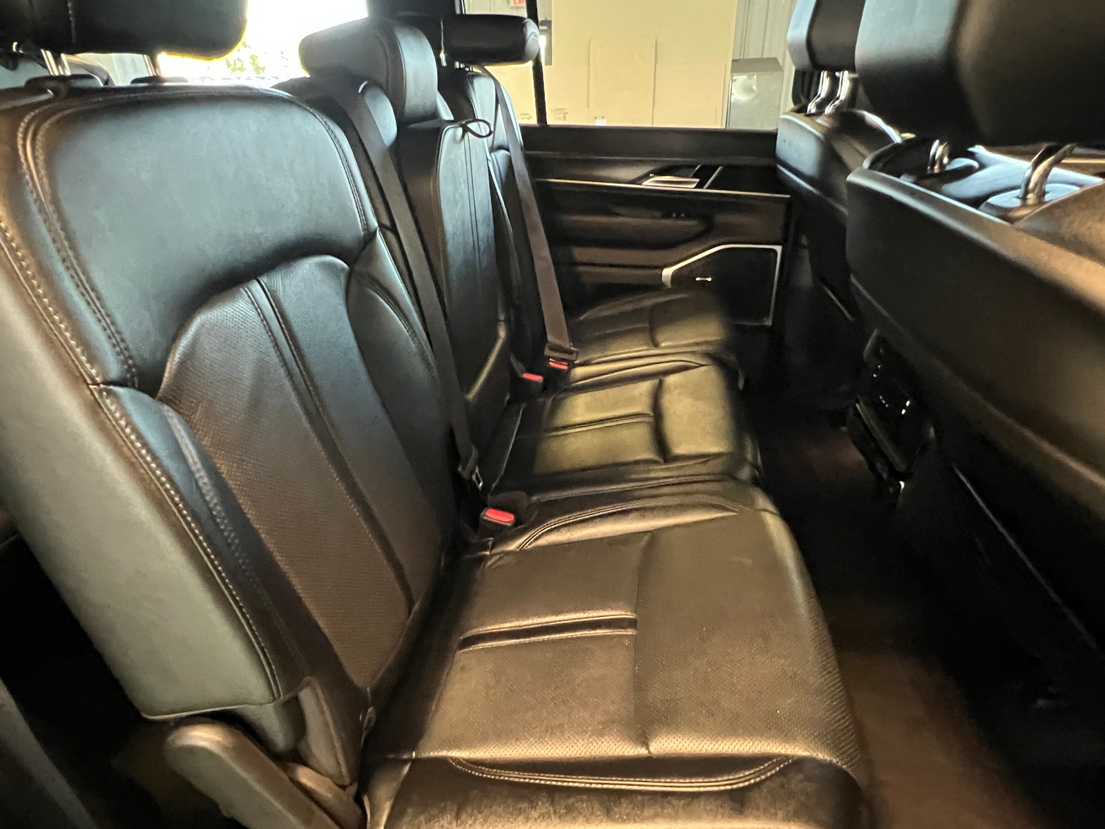 Thumbnail: 2024 Jeep Wagoneer - 5