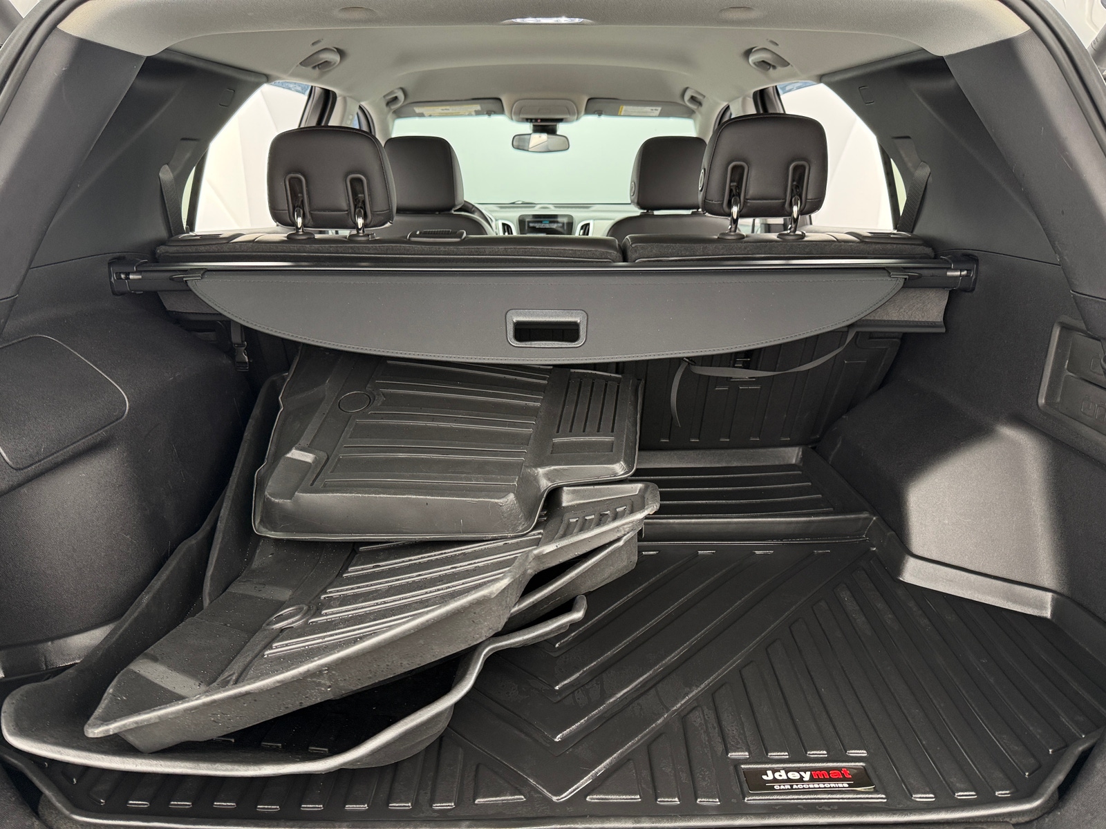 Thumbnail: 2018 Chevrolet Equinox - 6